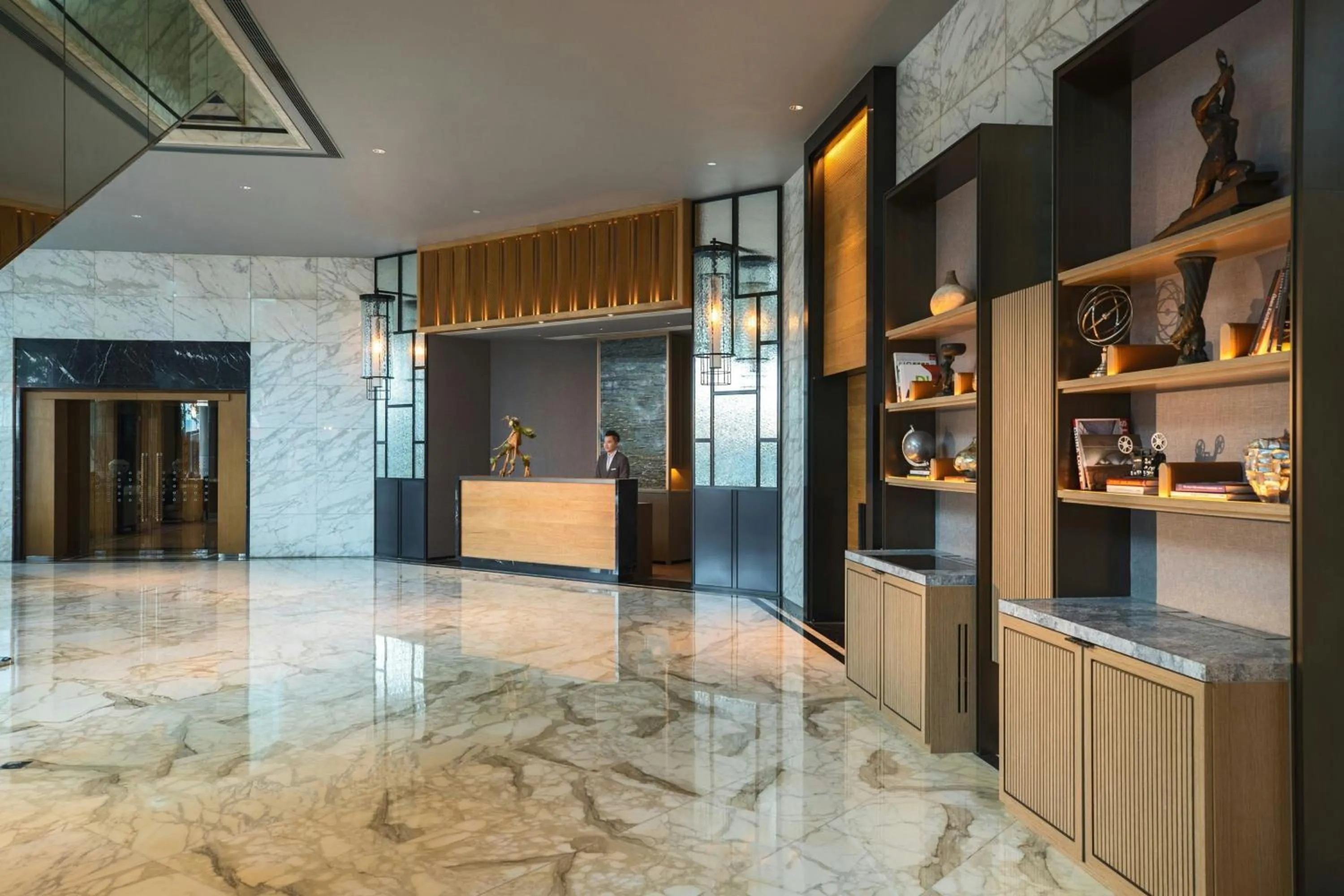 Lobby or reception in Renaissance Hong Kong Harbour View Hotel