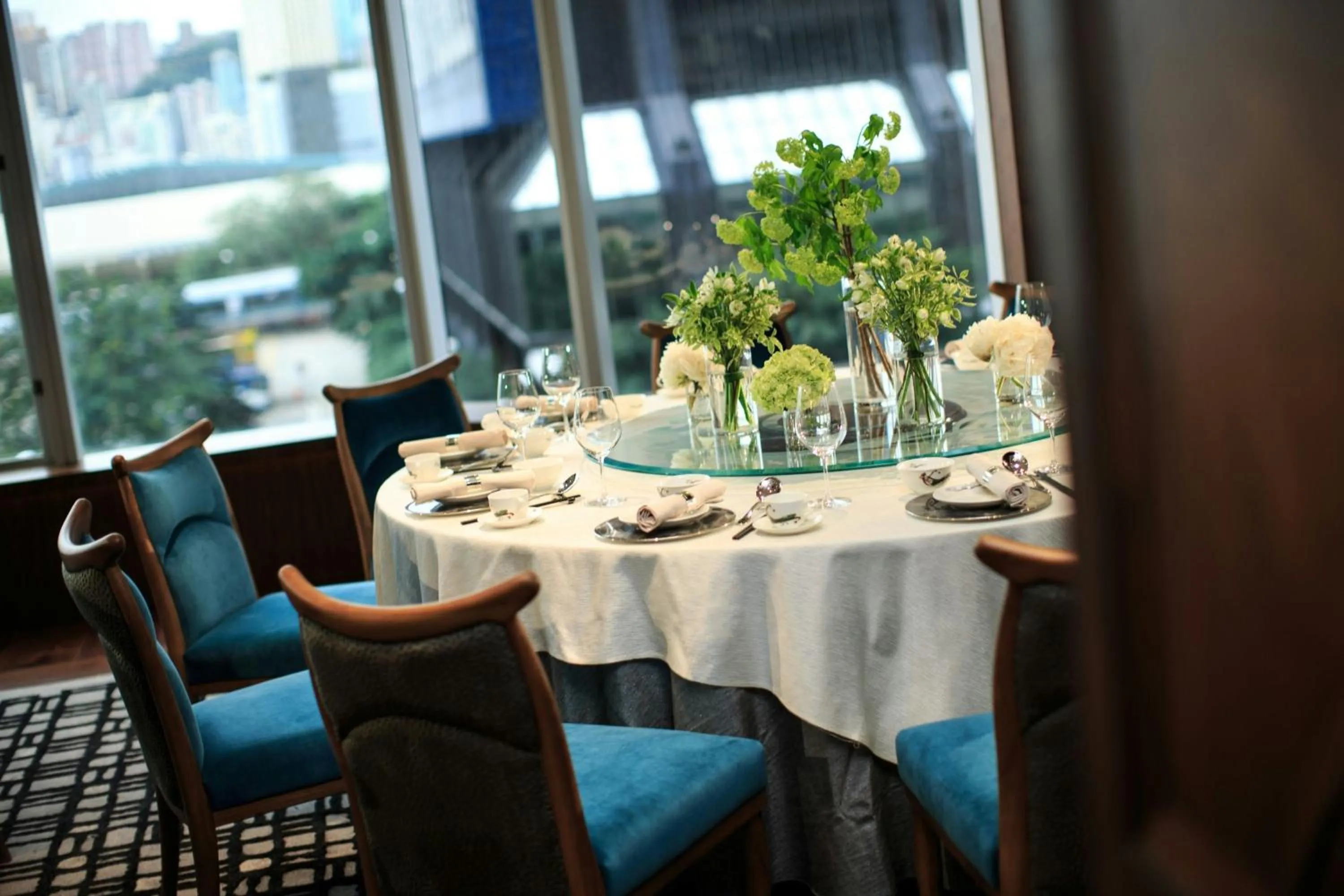 Restaurant/places to eat in Renaissance Hong Kong Harbour View Hotel