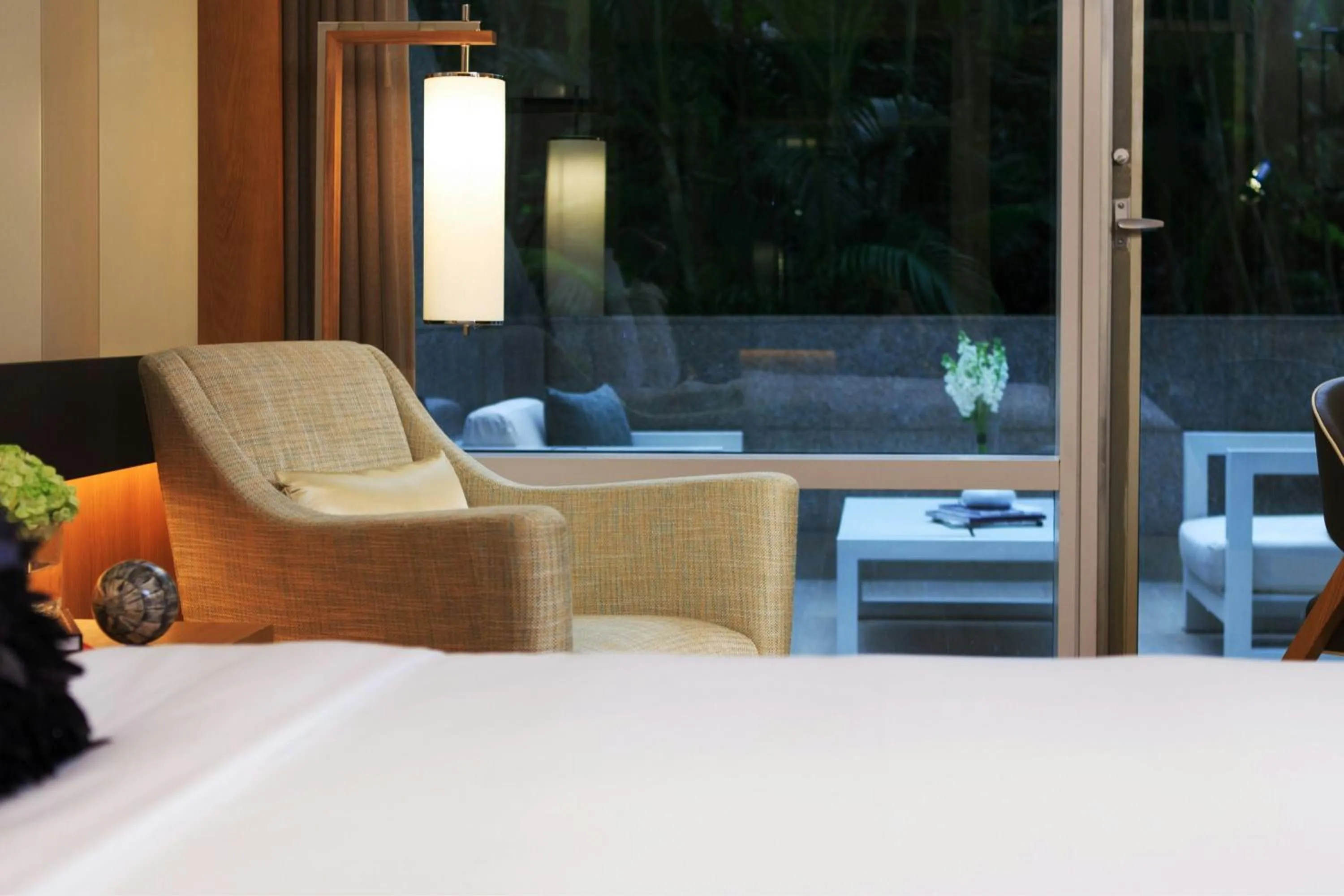 Photo of the whole room in Renaissance Hong Kong Harbour View Hotel