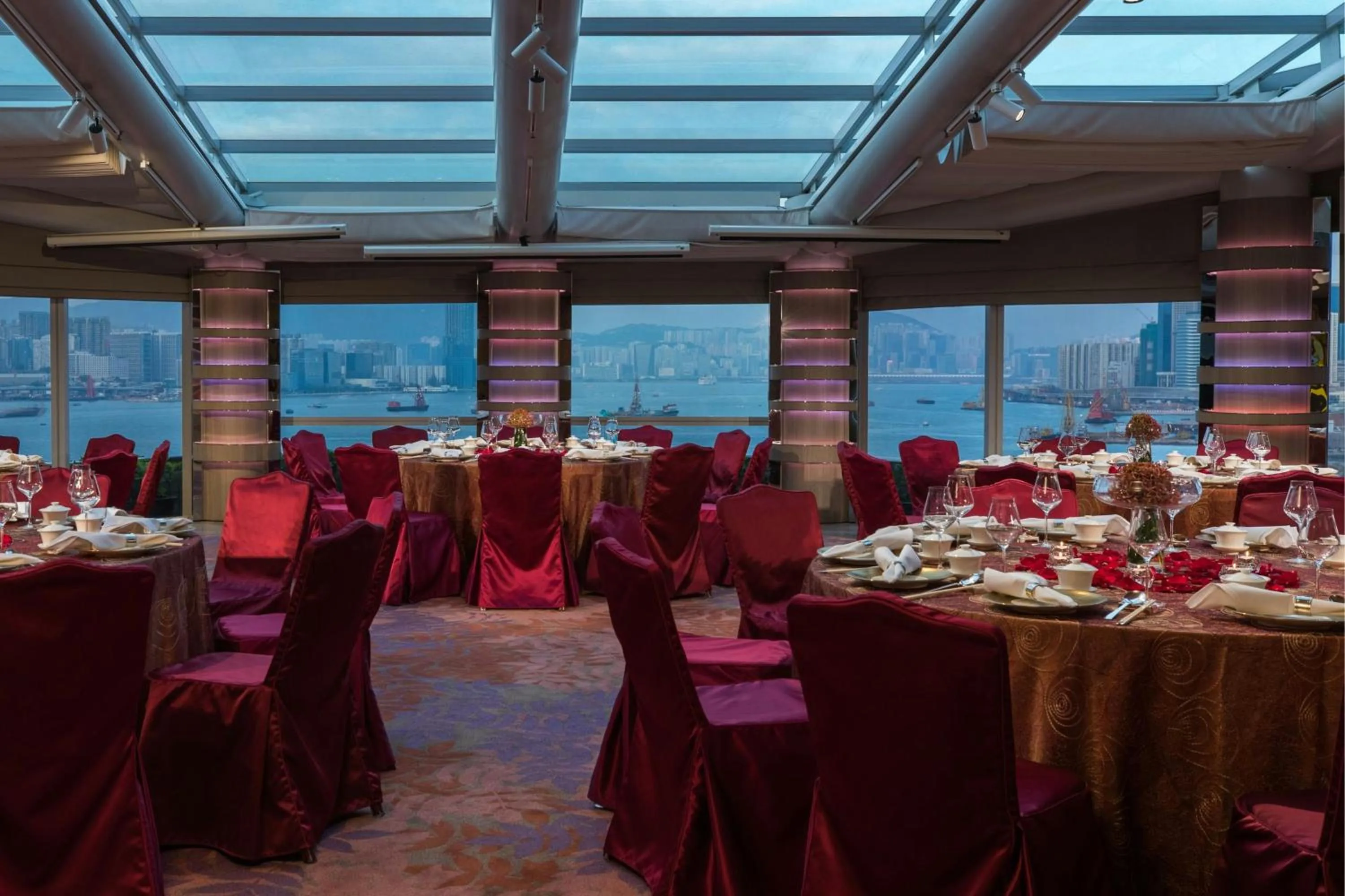 Banquet/Function facilities in Renaissance Hong Kong Harbour View Hotel