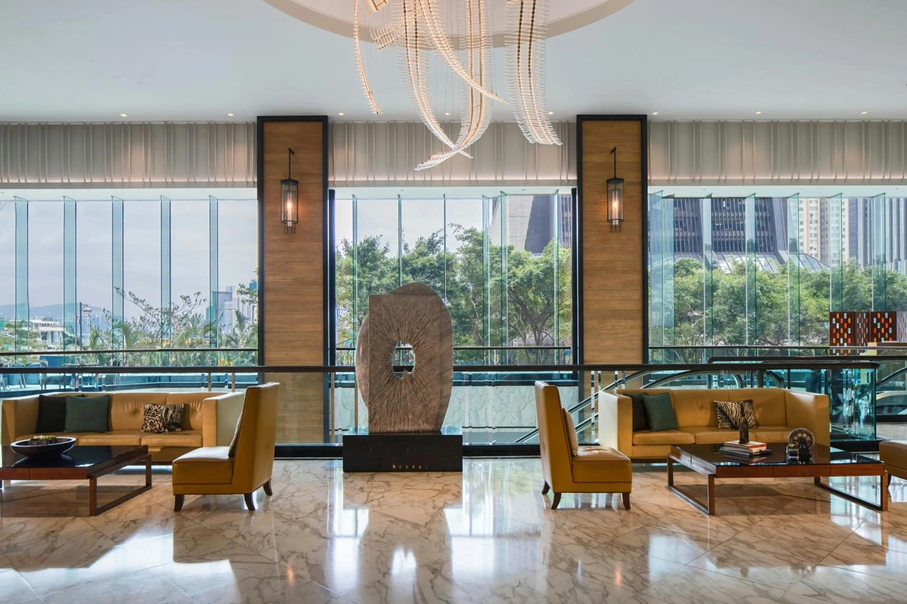 Lobby or reception in Renaissance Hong Kong Harbour View Hotel