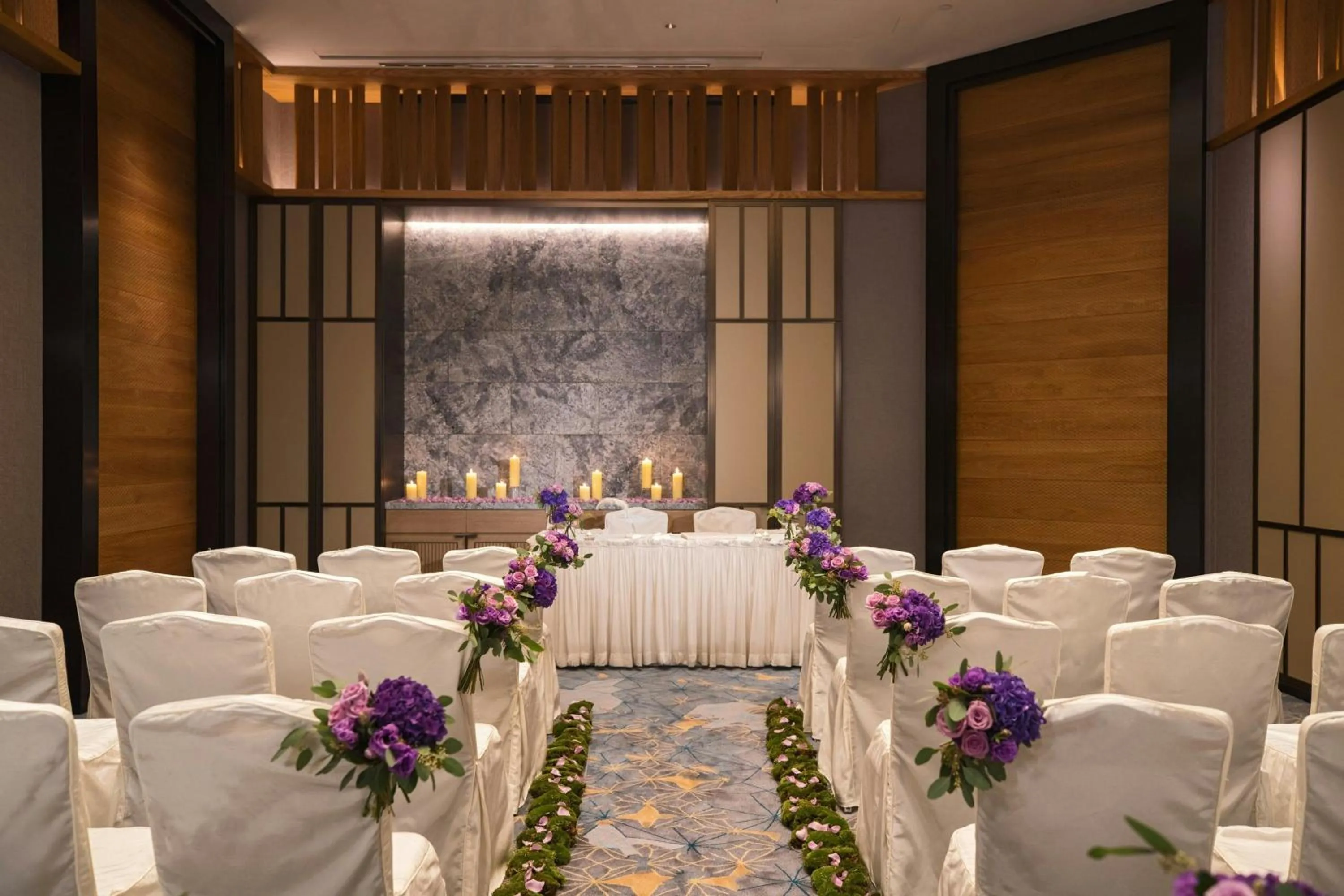 Banquet/Function facilities in Renaissance Hong Kong Harbour View Hotel