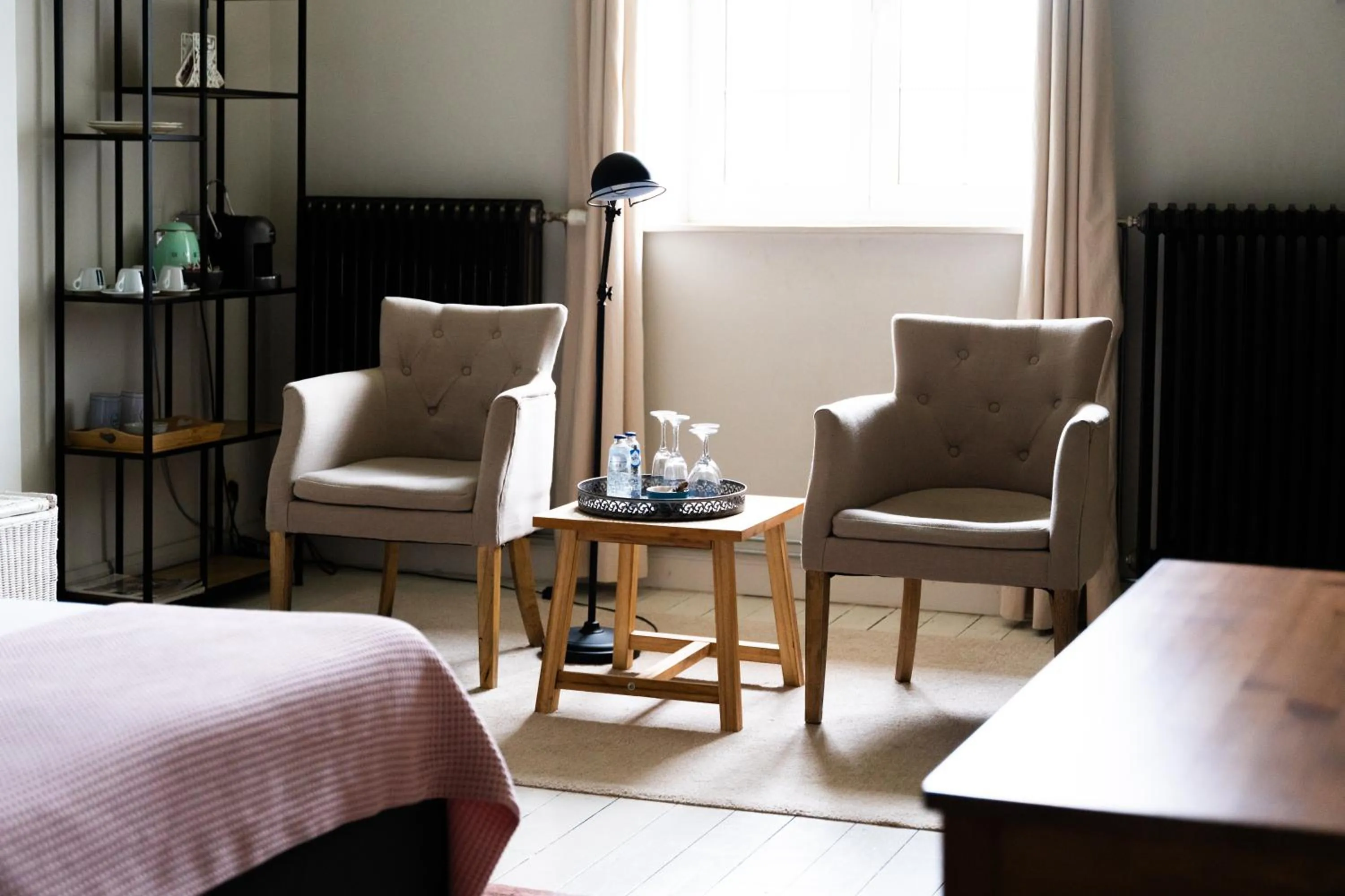 Seating area in Porta Cité