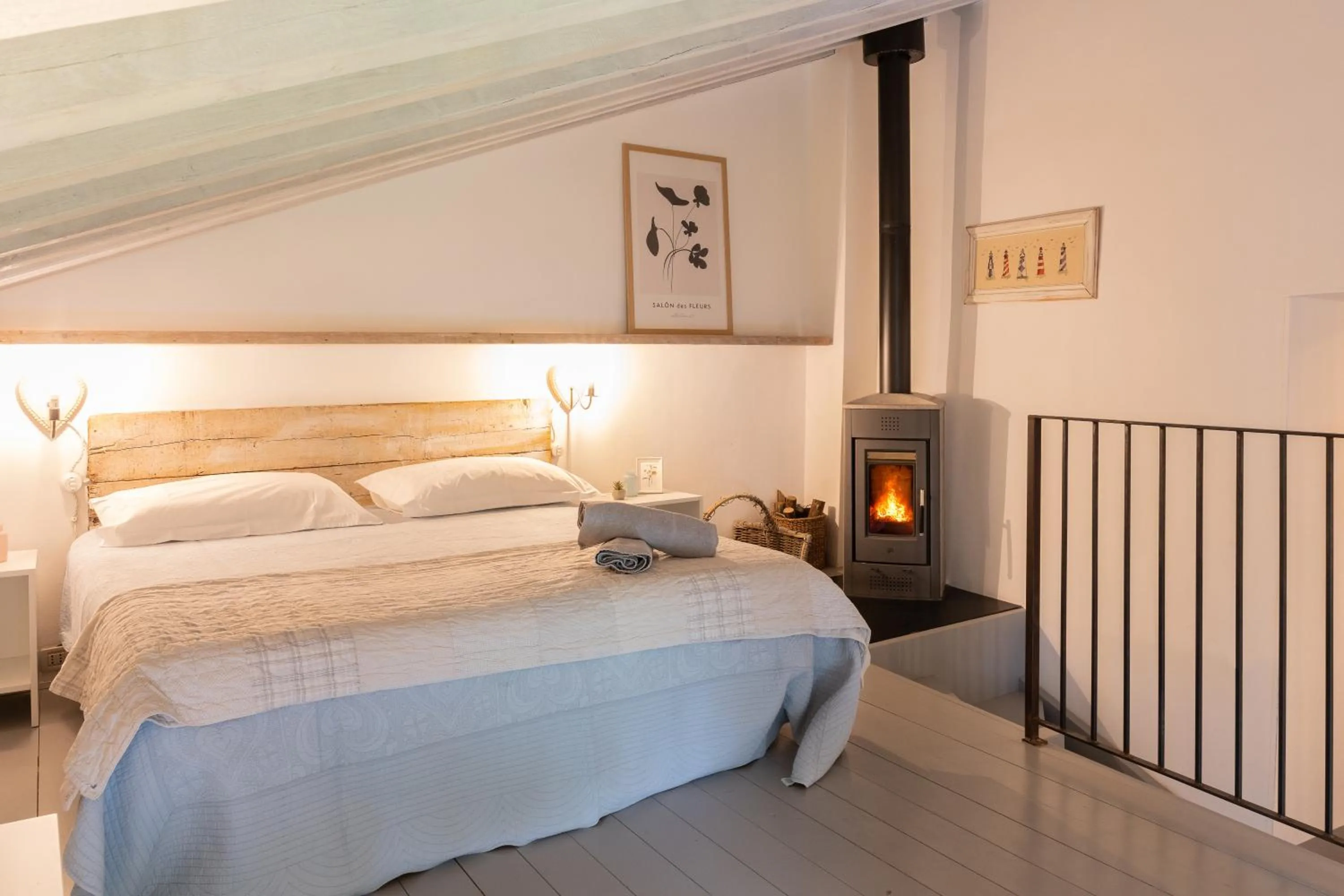 Bedroom, Bed in Premignaga Natural Home