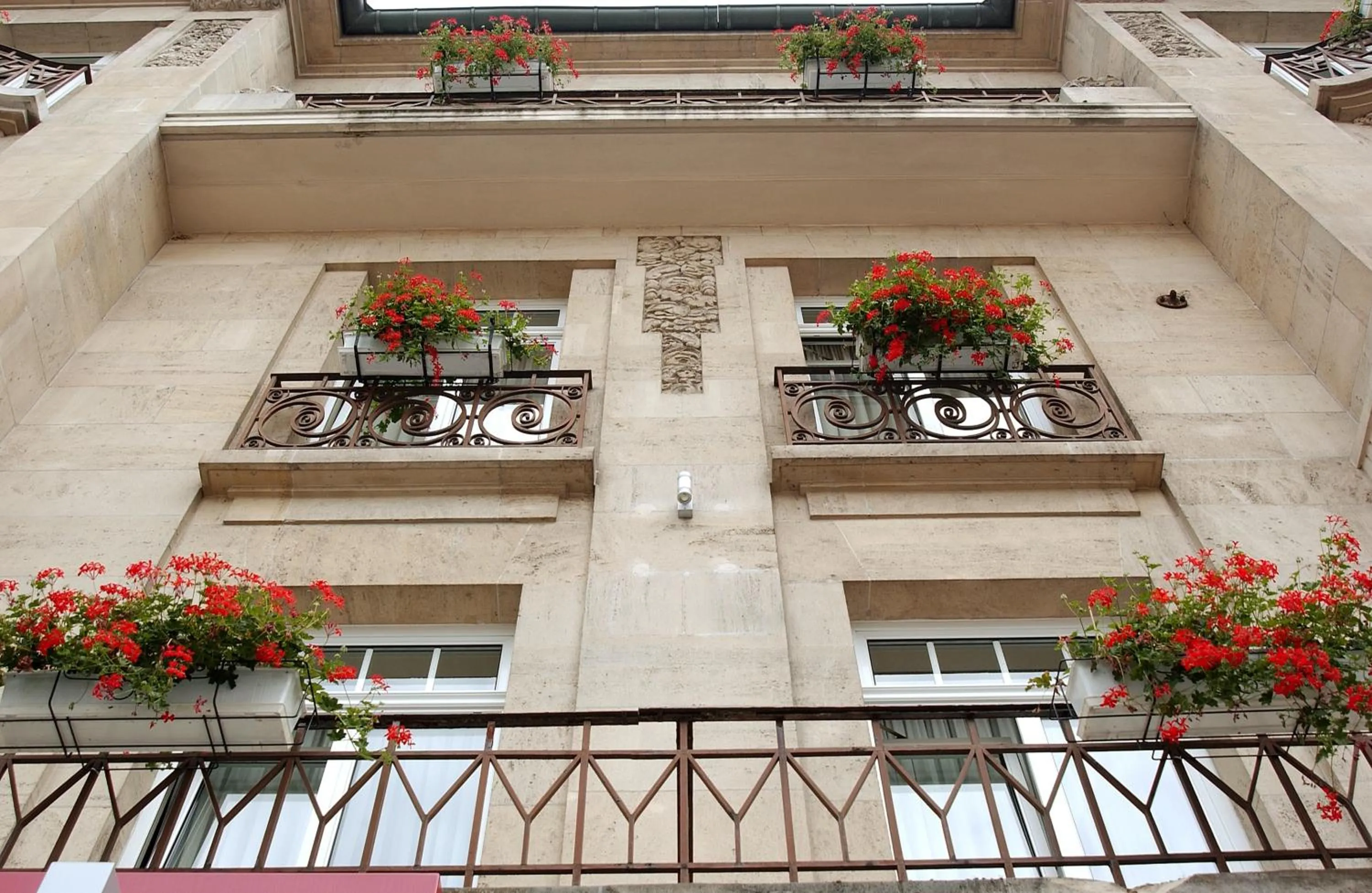 Facade/entrance in Hotel Perrin - former Carlton