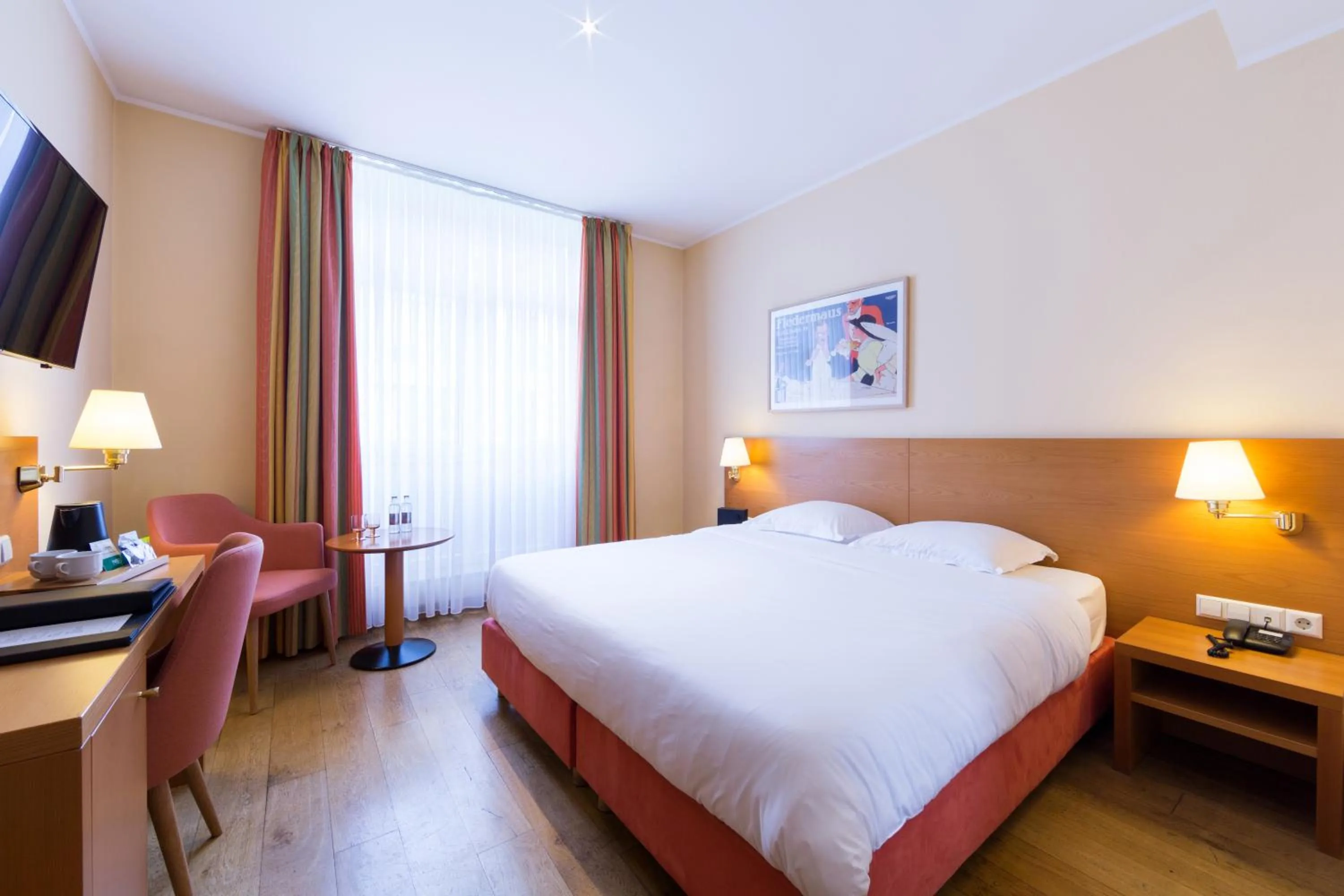 Bed in Hotel Perrin - former Carlton