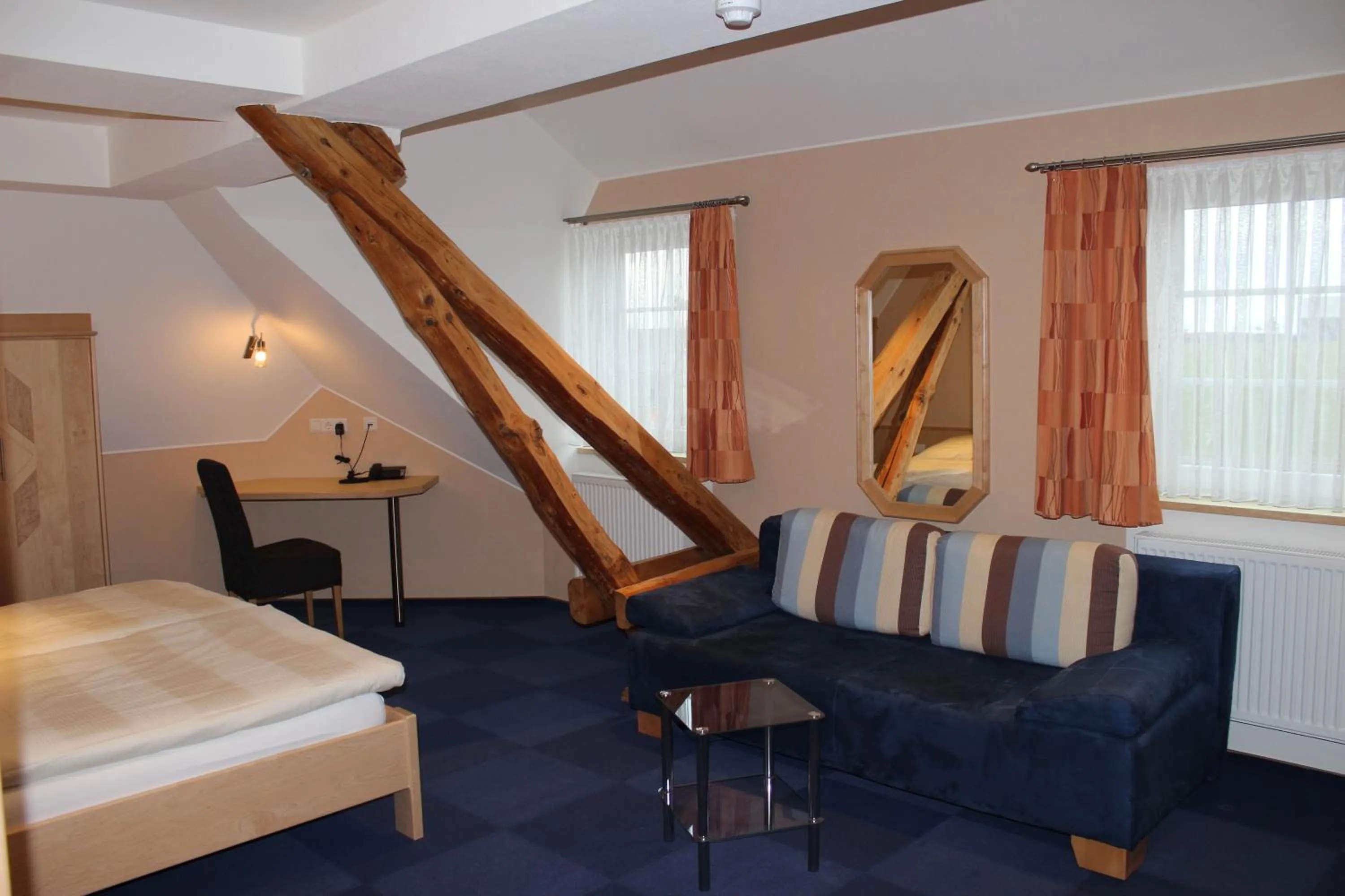 Bedroom, Bed in Hotel Reiff