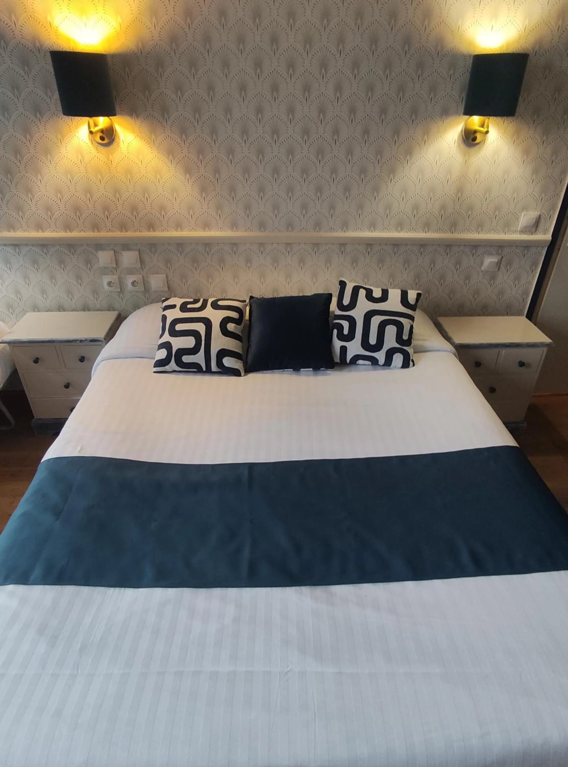 Bedroom, Bed in Le Pavillon Saint-Martin