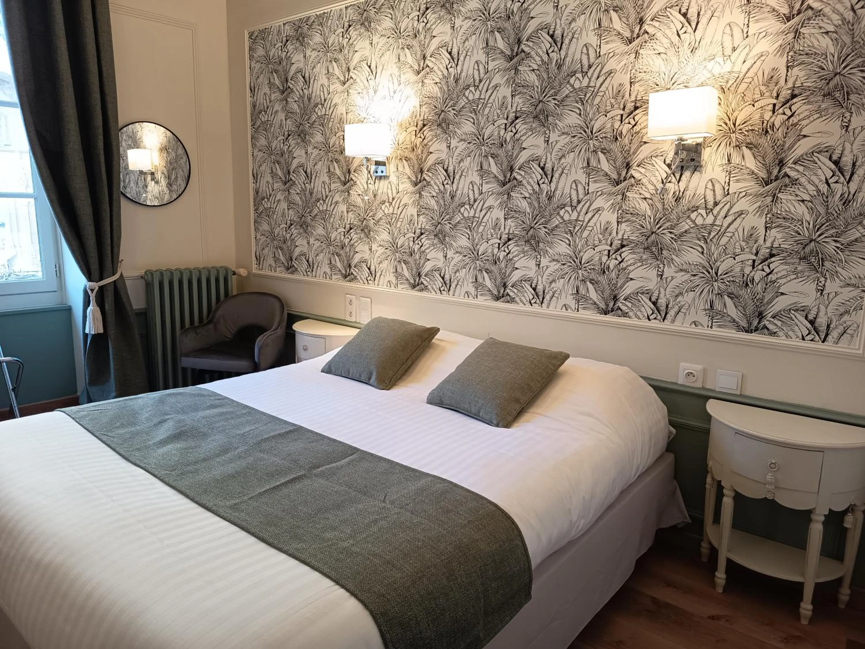 Bed in Le Pavillon Saint-Martin