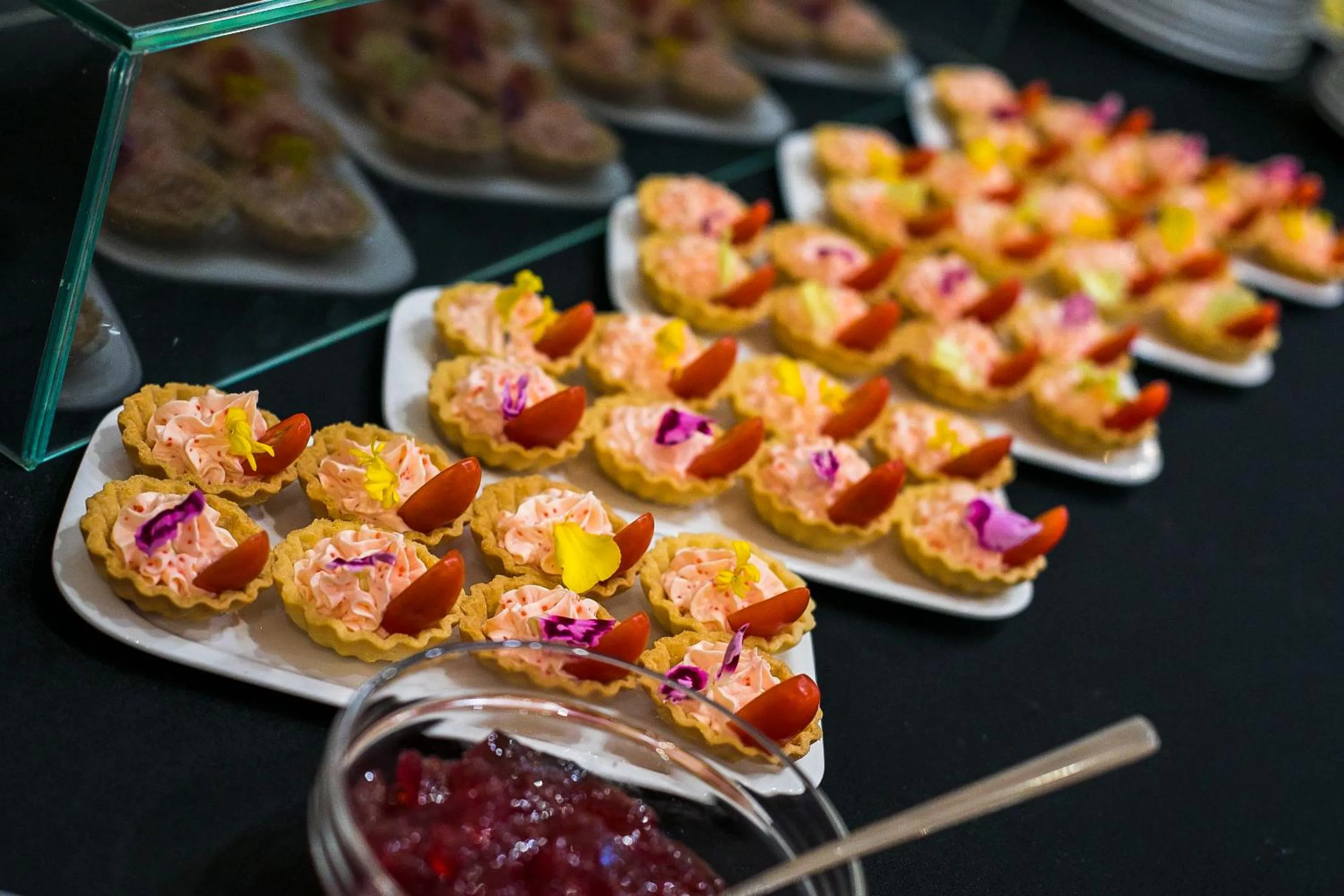 Restaurant/places to eat in Hotel Festival