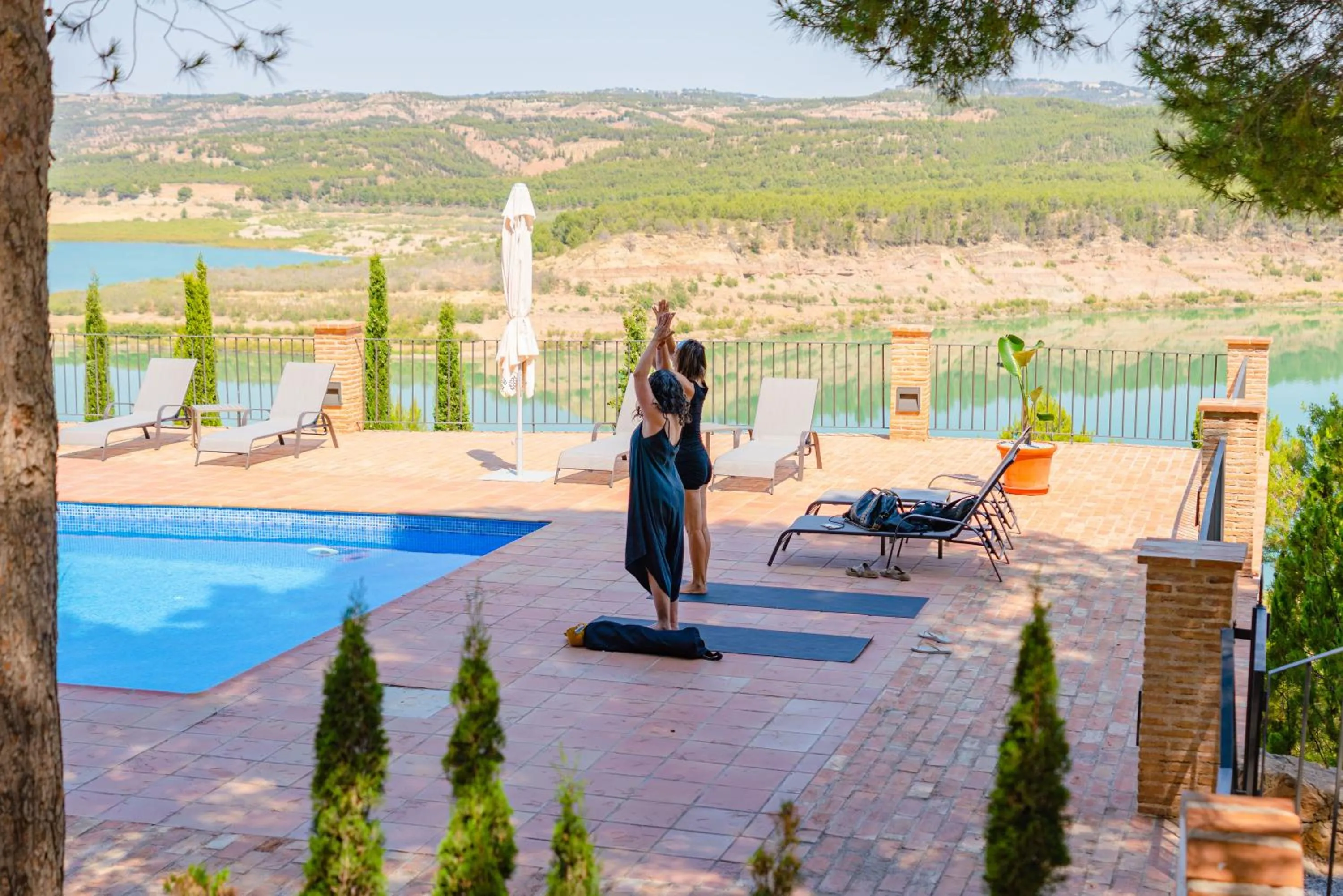 Swimming pool in Hotel Rural La Alcanacia