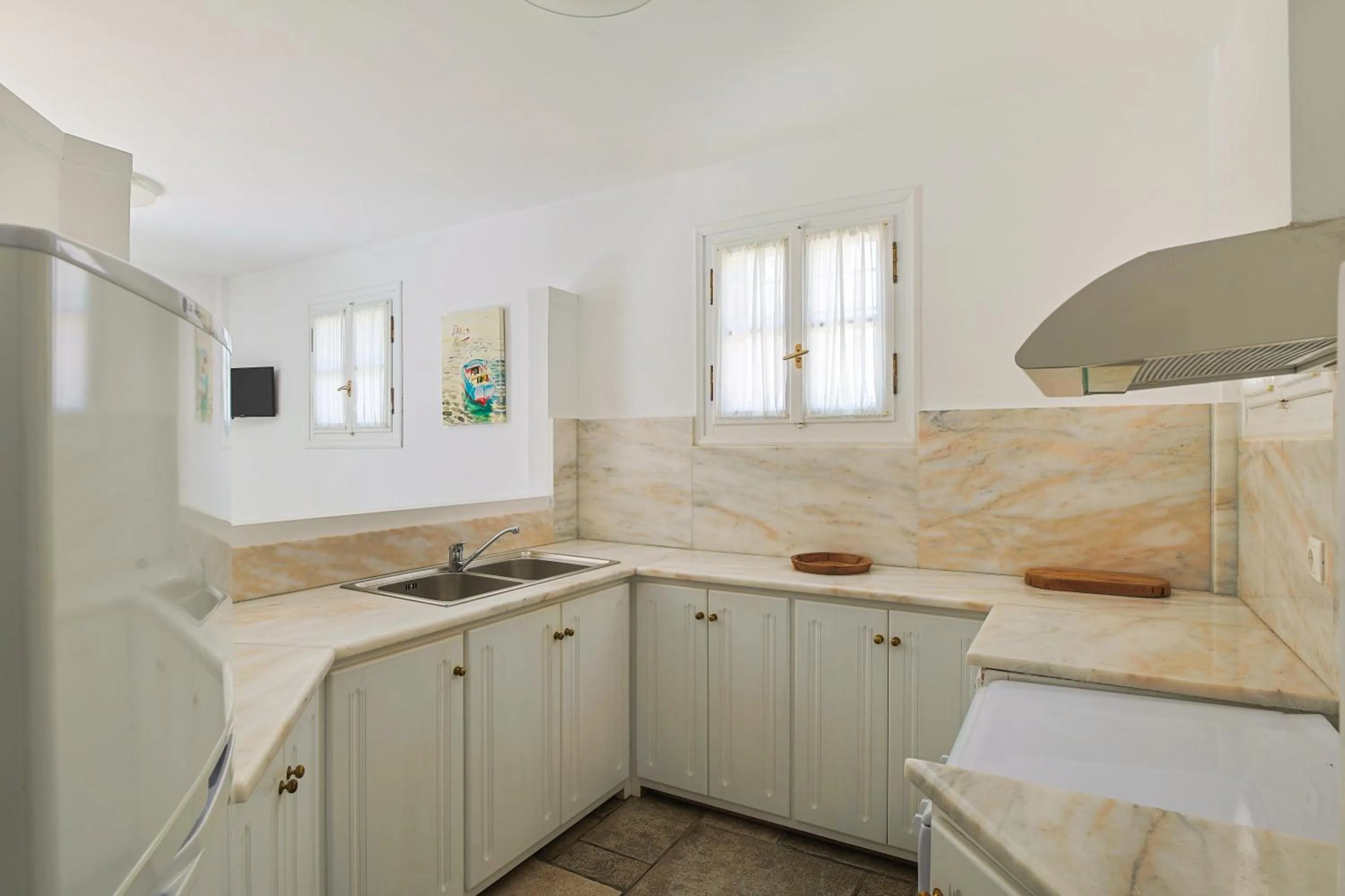 Kitchen or kitchenette in Villa Nika