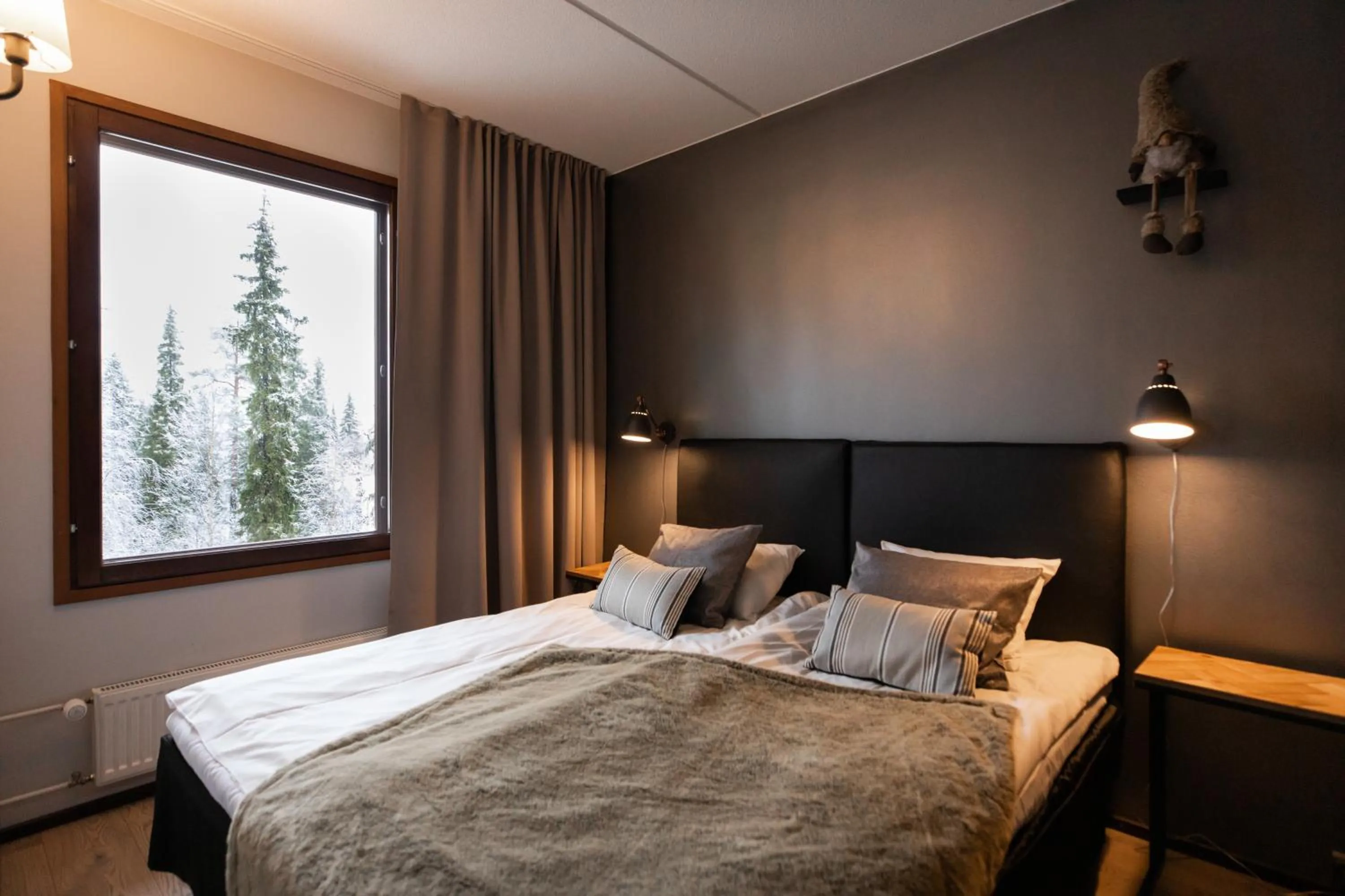 Bedroom, Bed in Santa's Hotel Aurora & Igloos