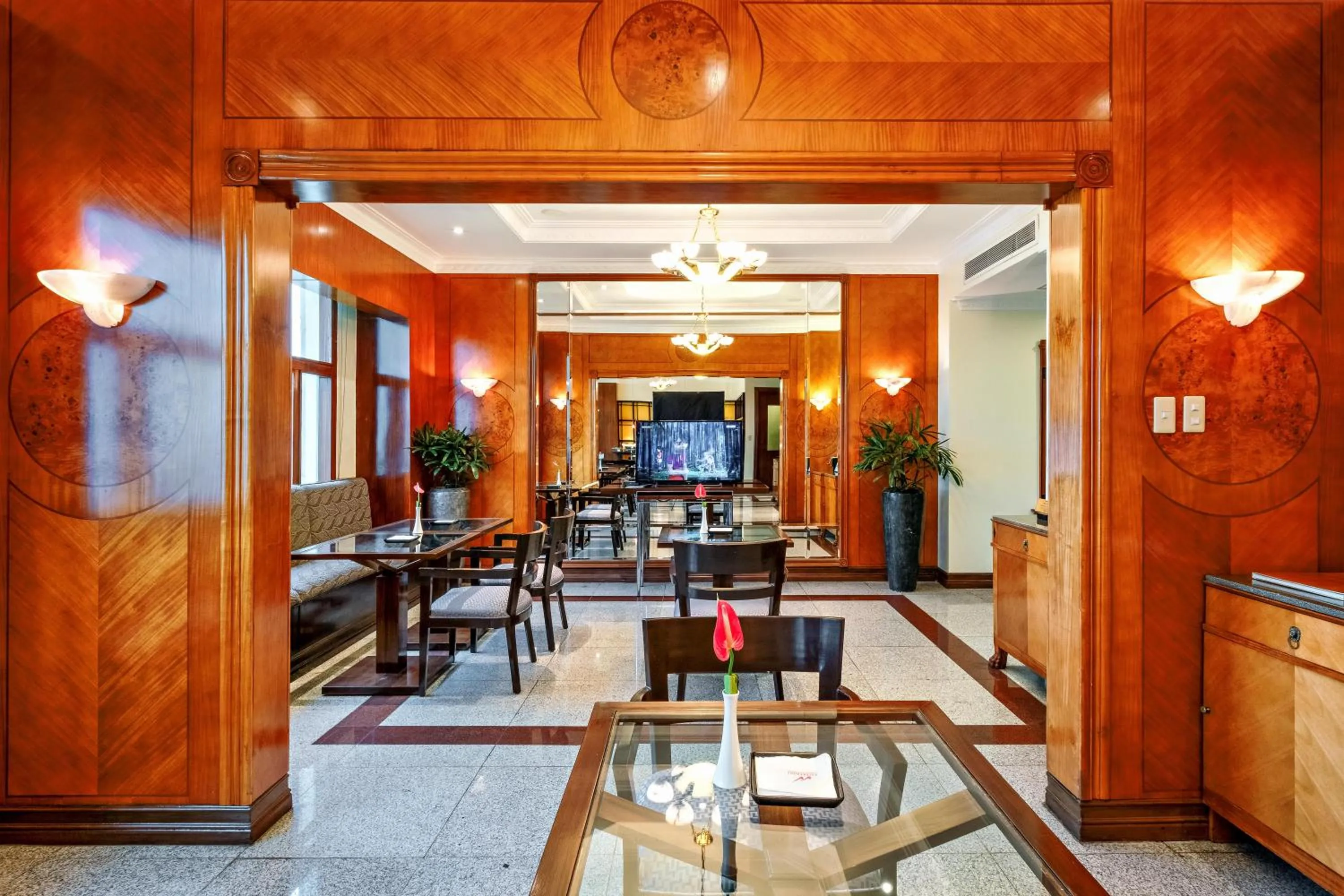 Communal lounge/ TV room in Waterfront Cebu City Hotel & Casino