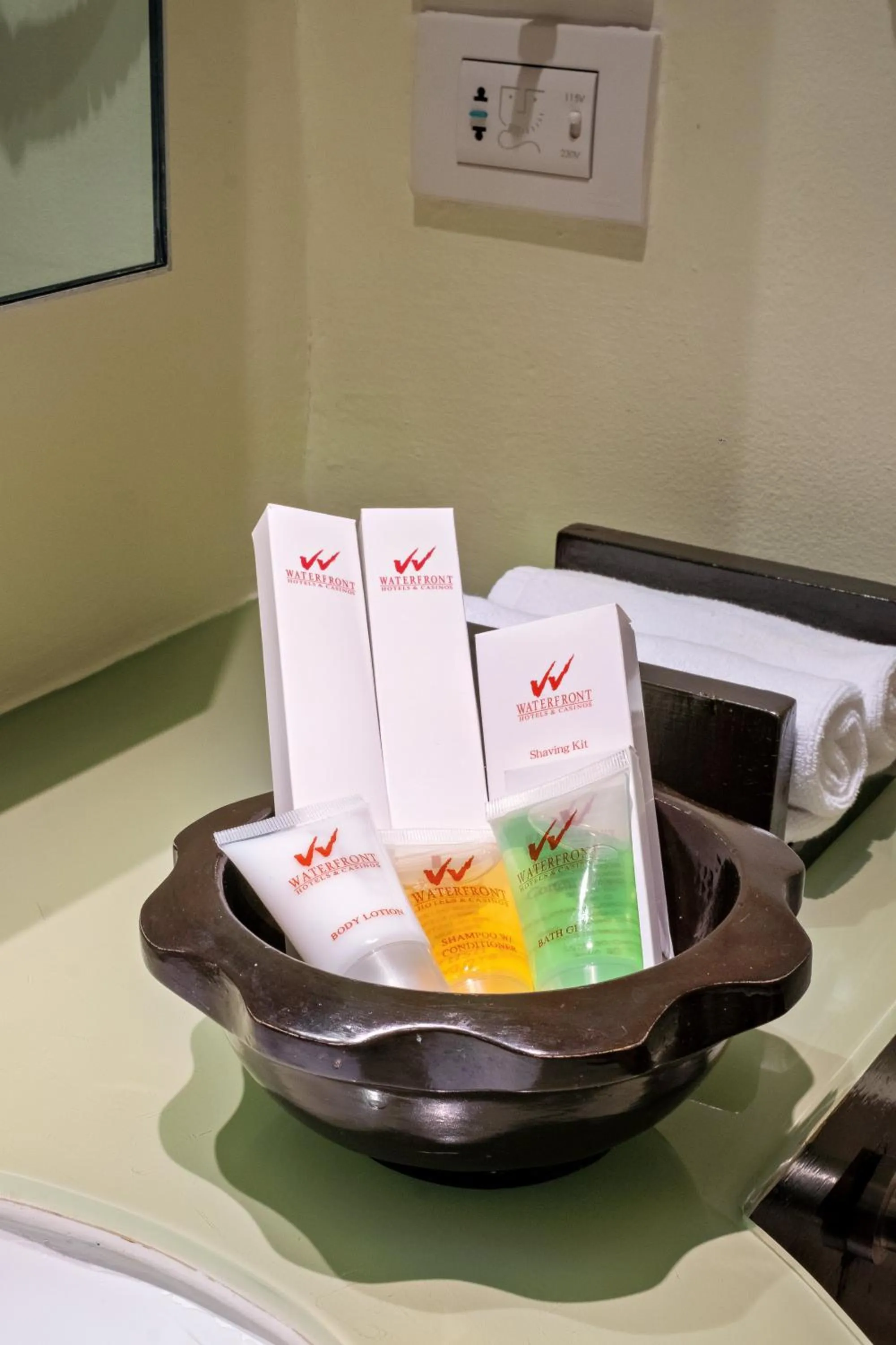 Bathroom in Waterfront Cebu City Hotel & Casino