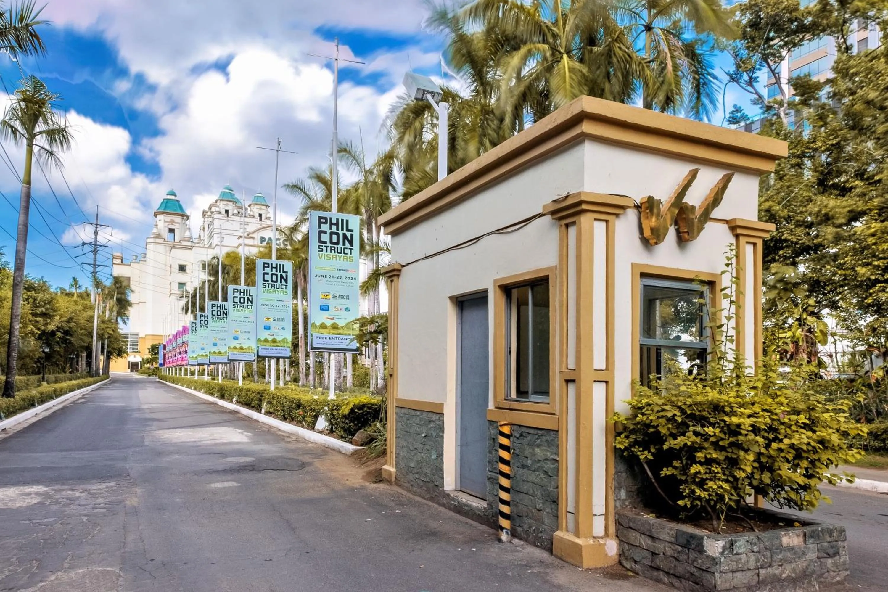 Facade/entrance in Waterfront Cebu City Hotel & Casino