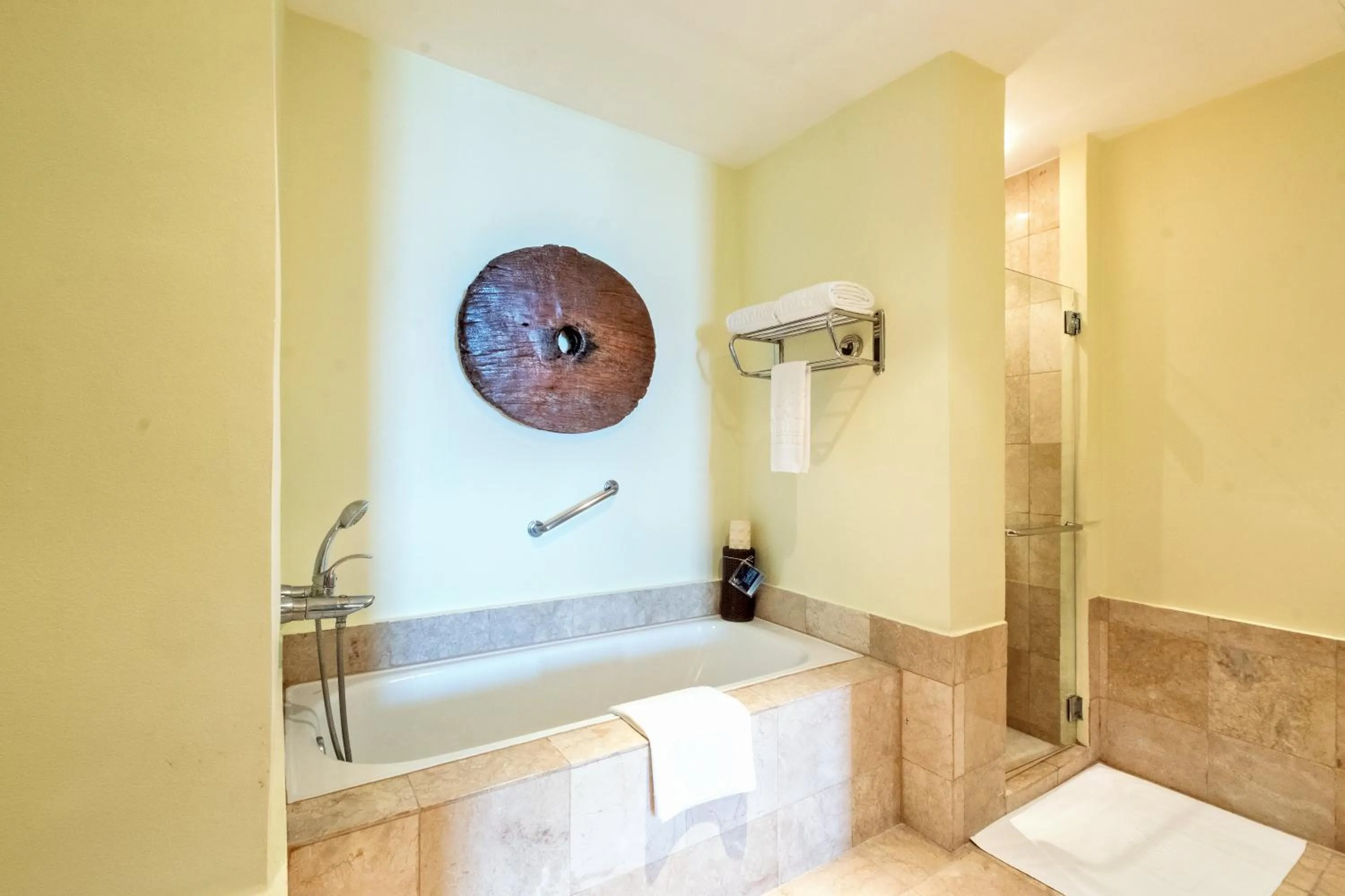 Bathroom in Waterfront Cebu City Hotel & Casino