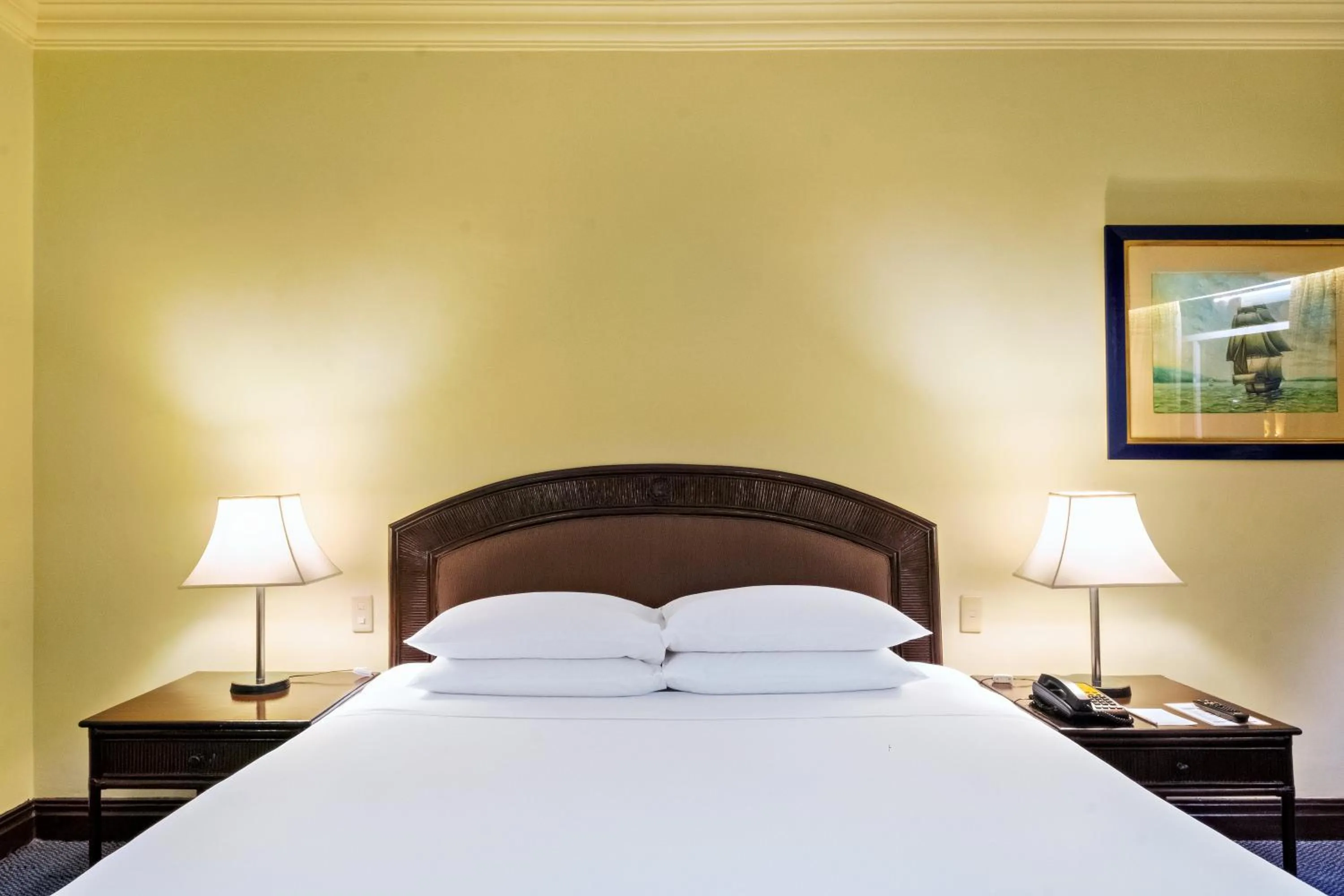 Bed in Waterfront Cebu City Hotel & Casino