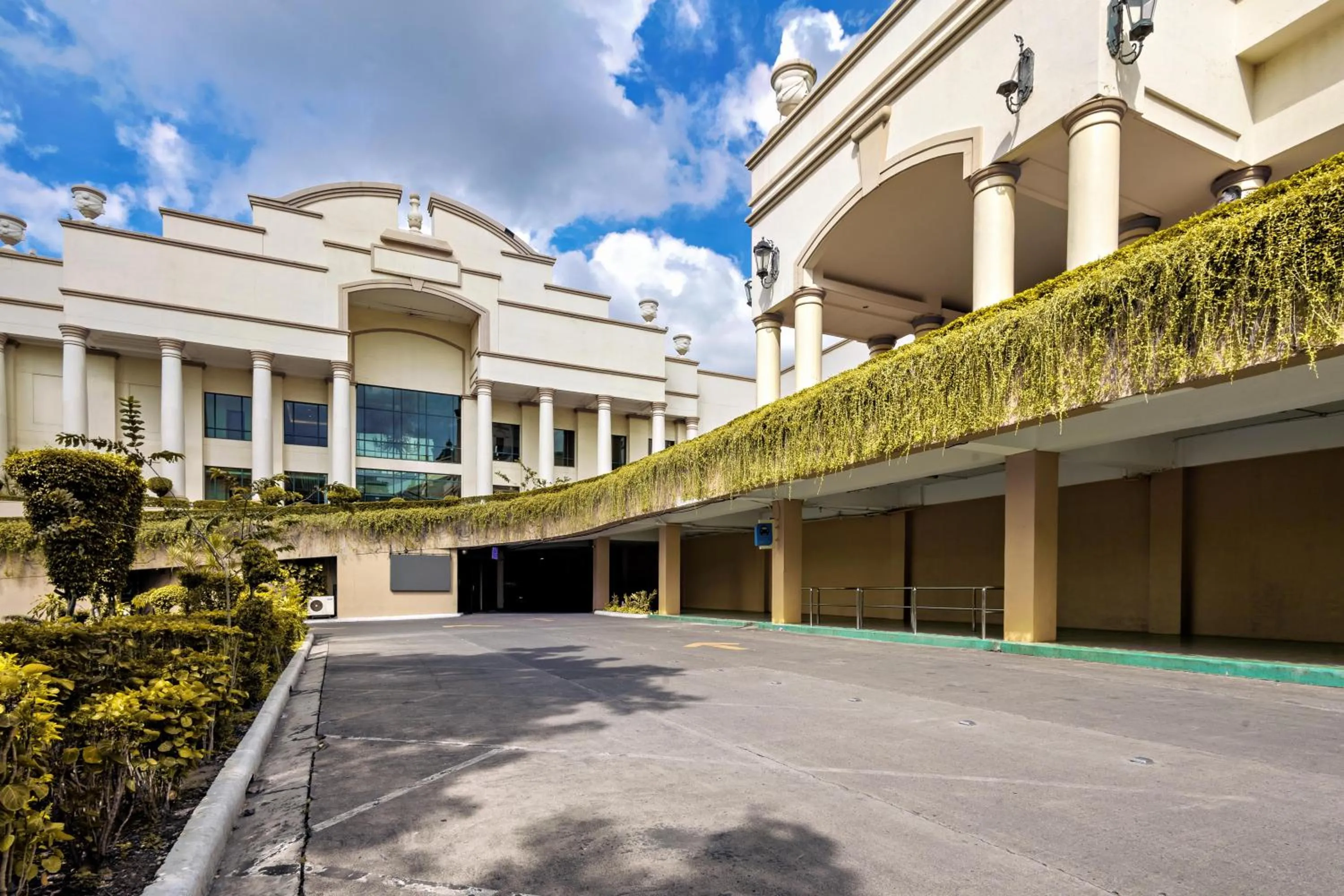 Property building in Waterfront Cebu City Hotel & Casino