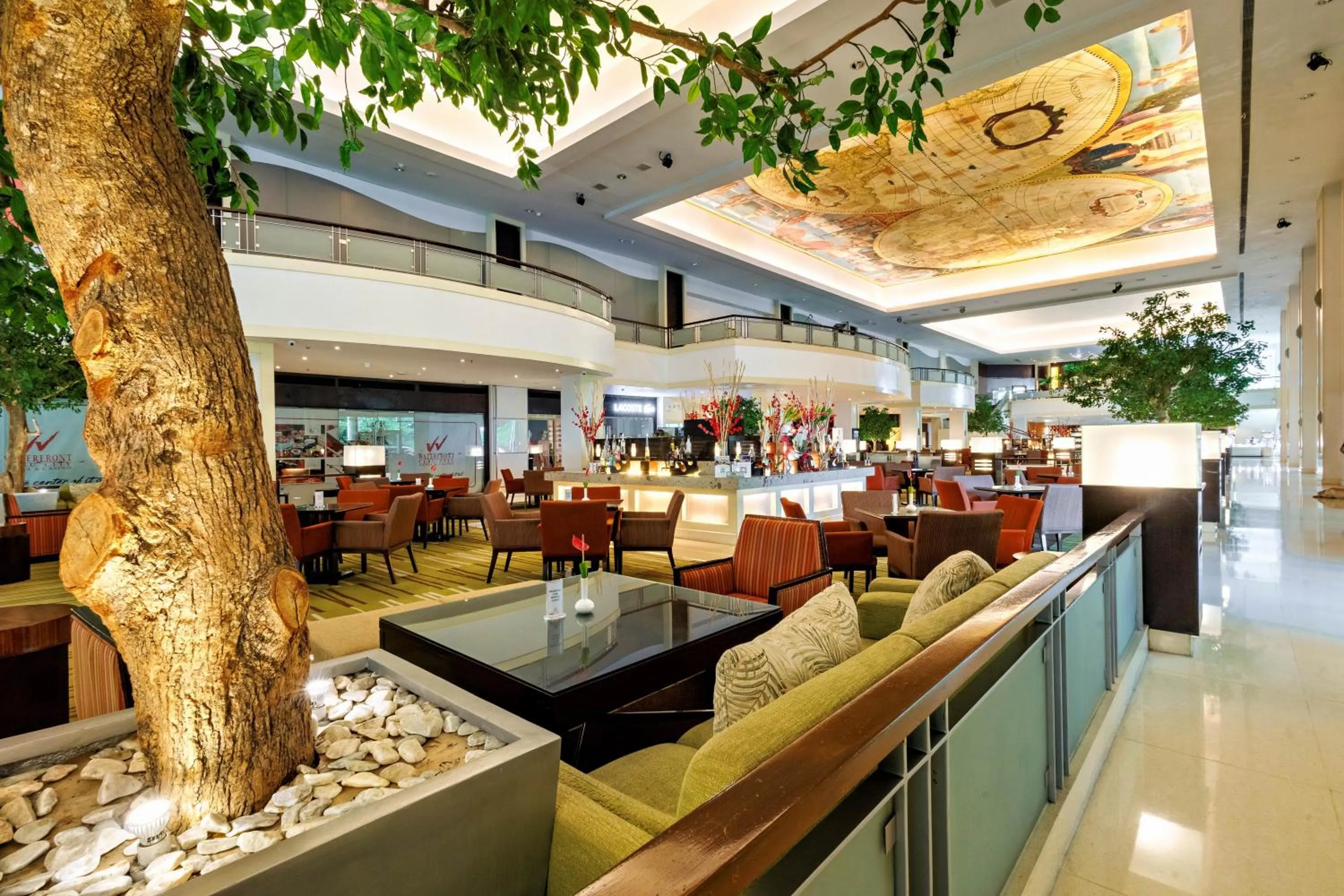 Lobby or reception in Waterfront Cebu City Hotel & Casino