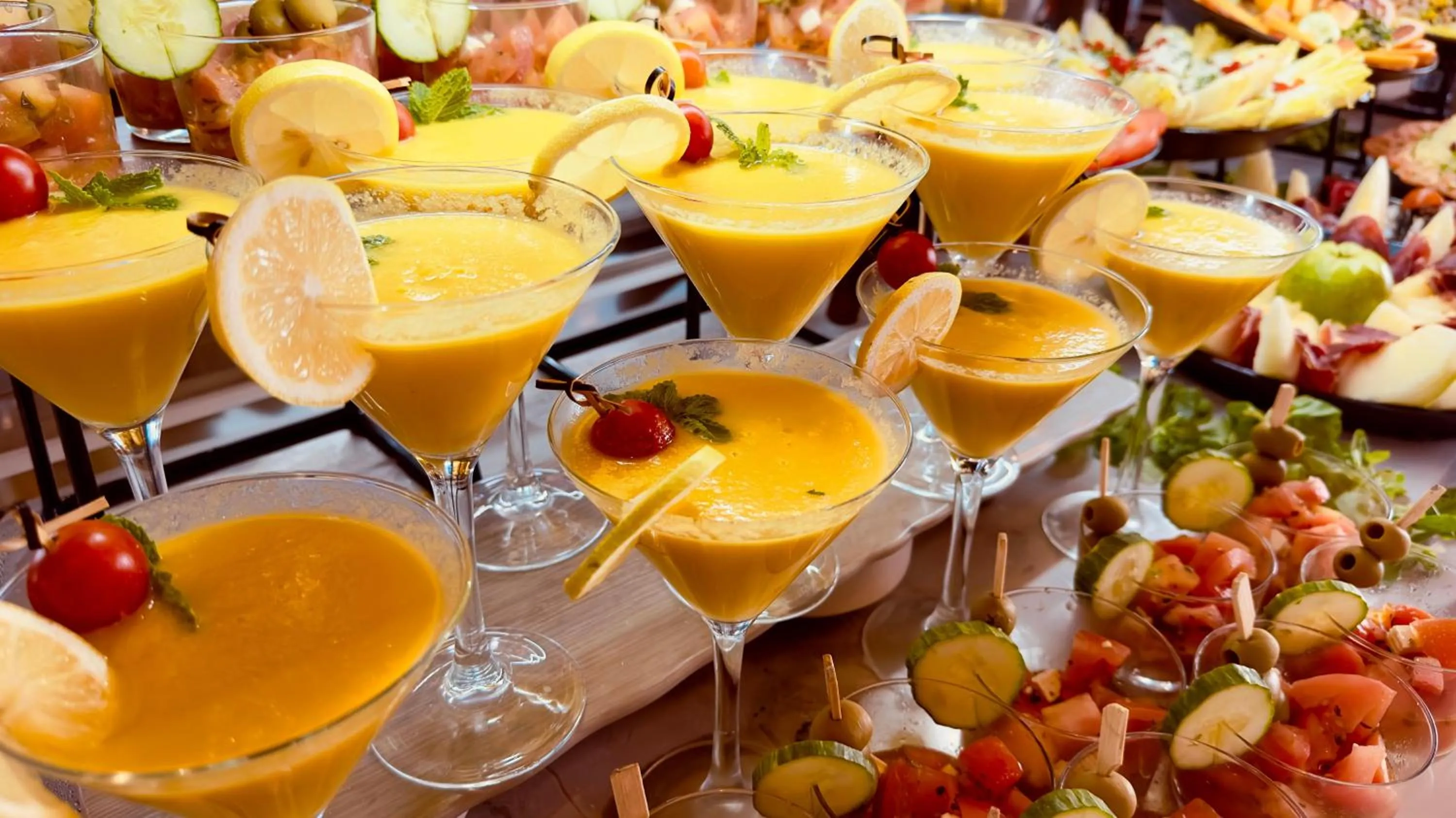 Restaurant/places to eat in Caleta Dorada