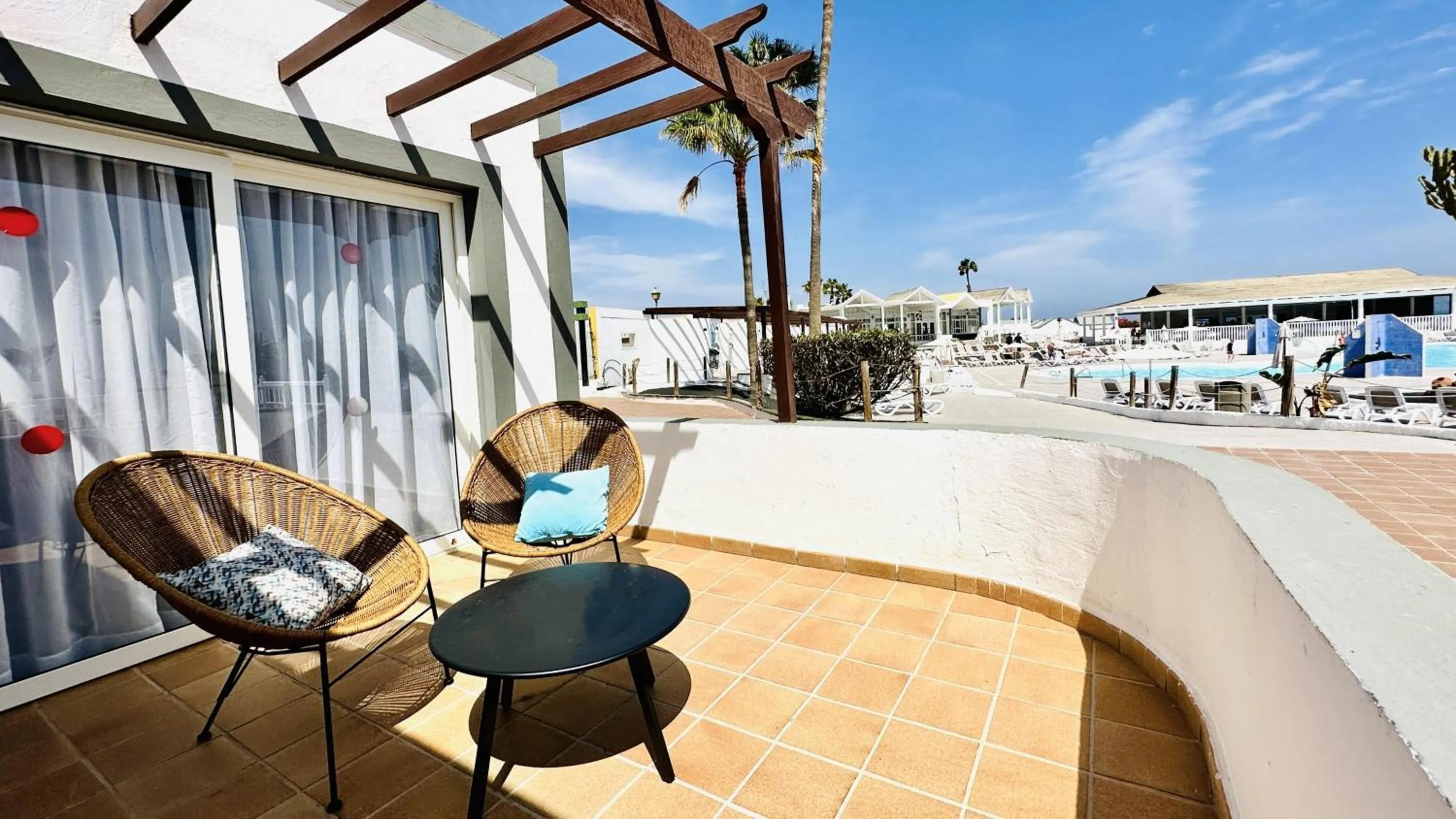 Photo of the whole room in Caleta Dorada