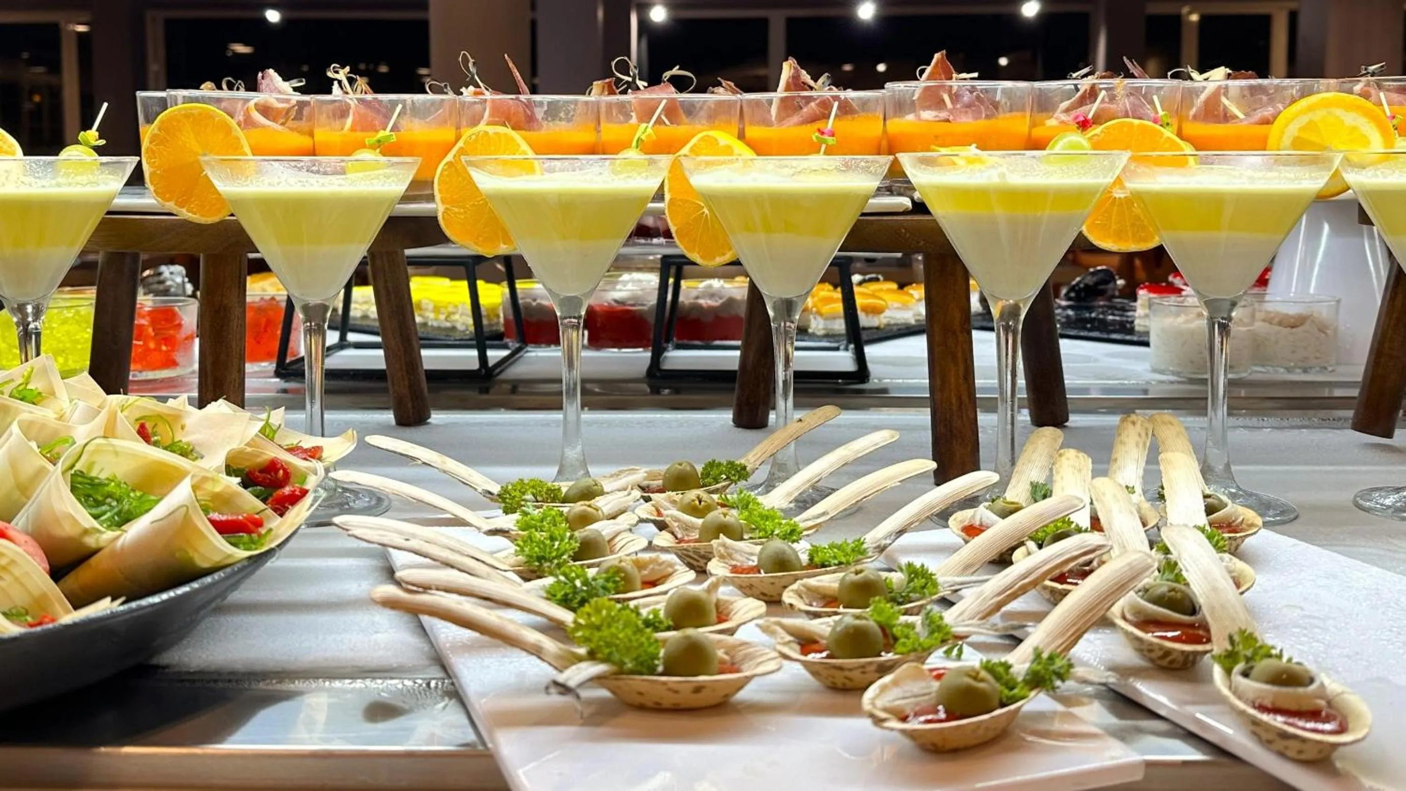 Restaurant/places to eat in Caleta Dorada