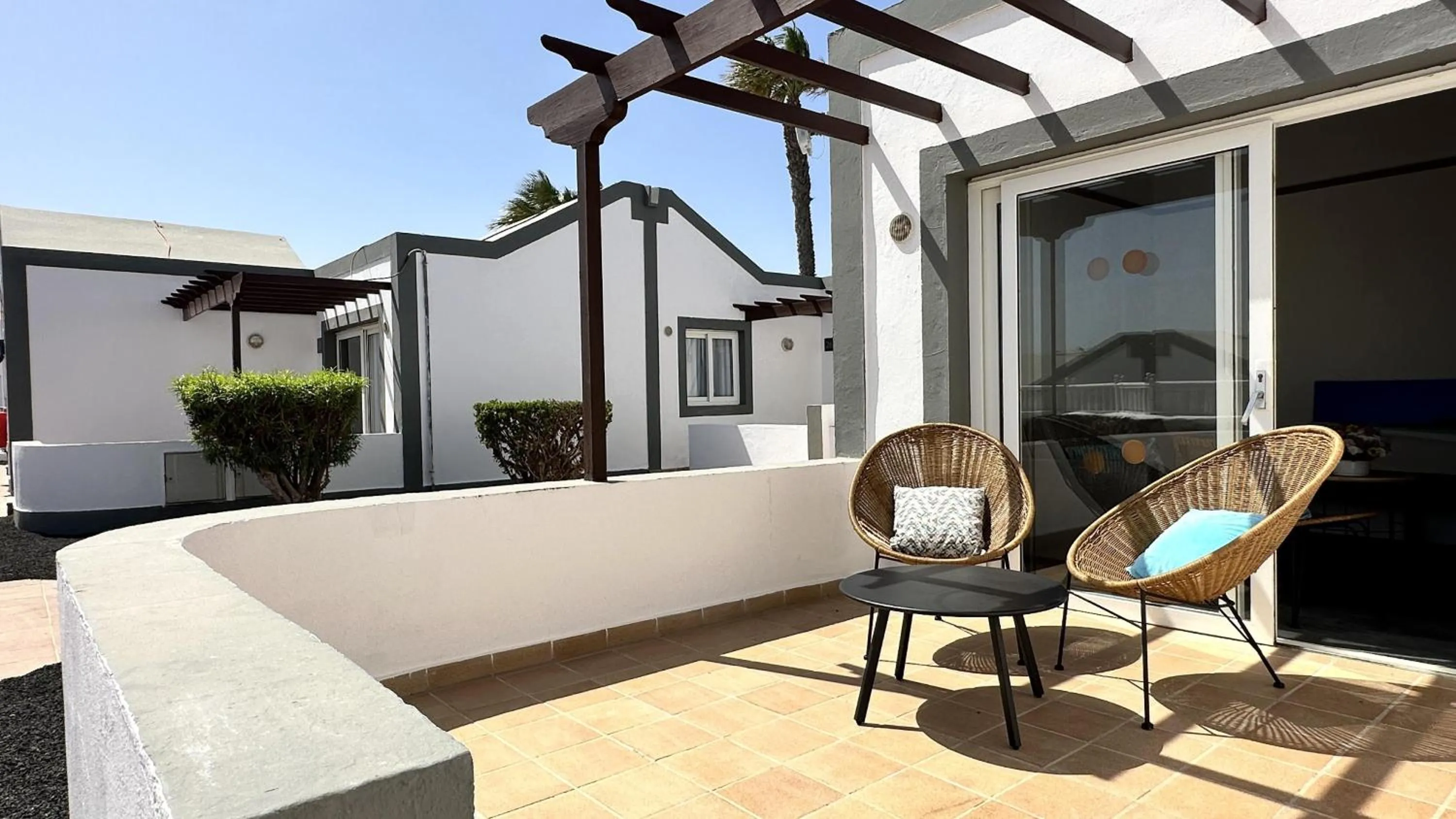 Photo of the whole room in Caleta Dorada