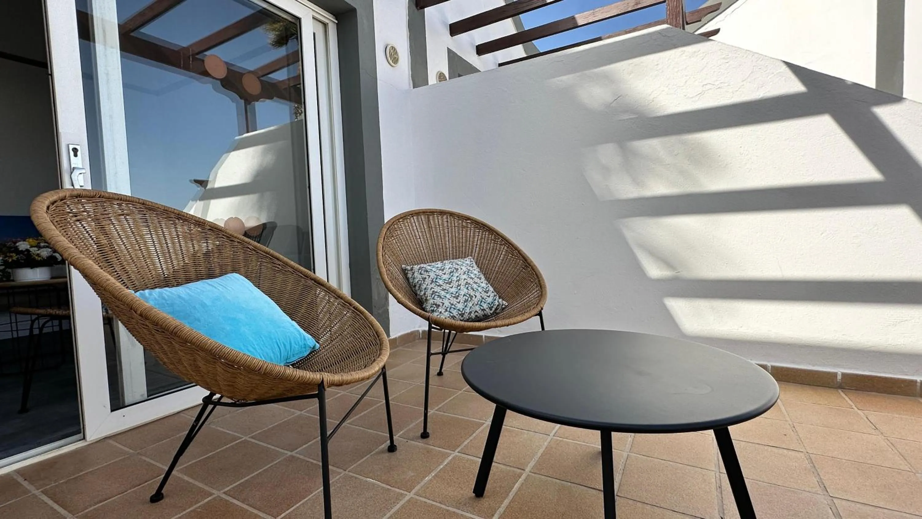 Photo of the whole room in BLUESEA Club Caleta Dorada