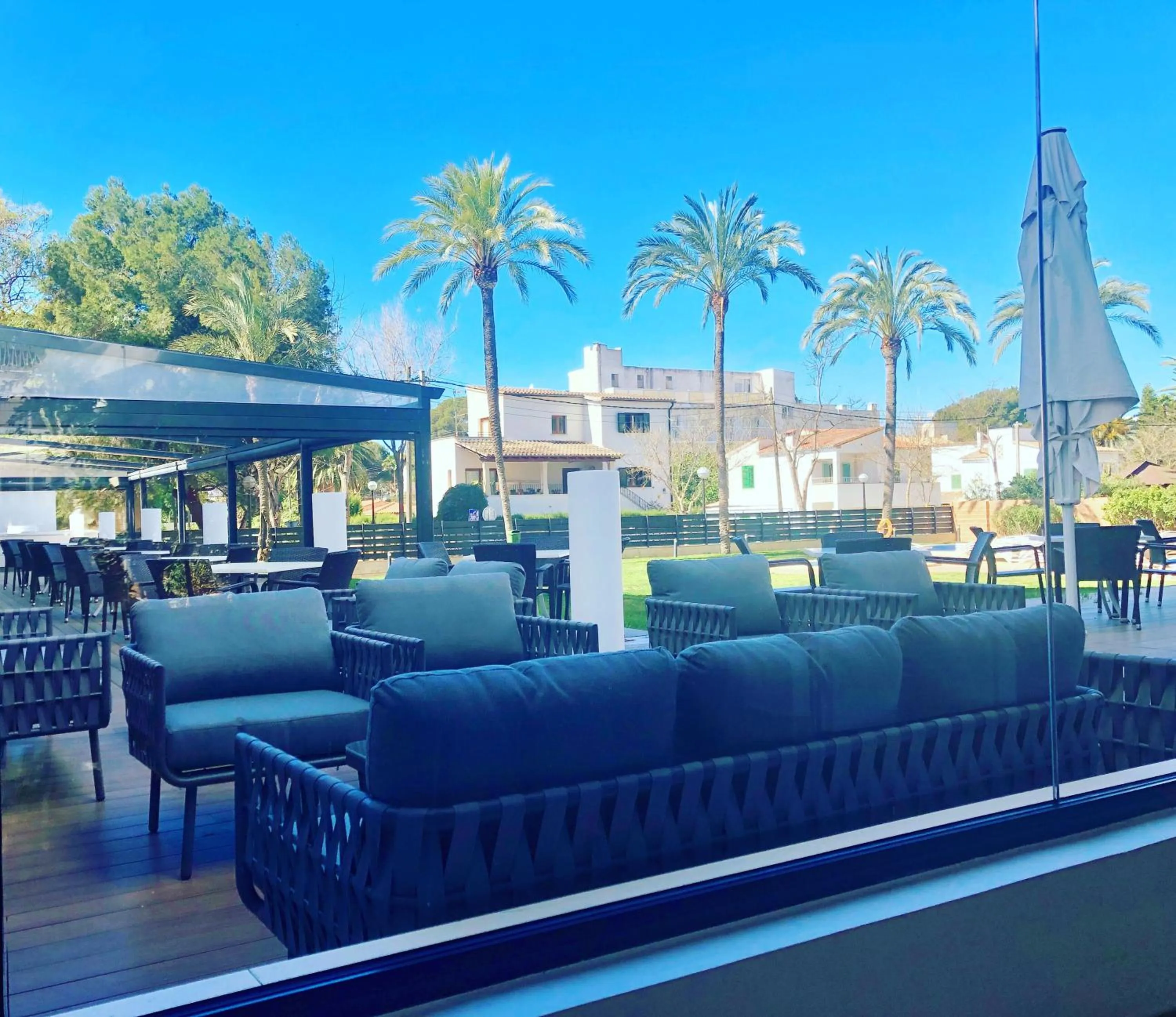 Spring in Hotel Luxor