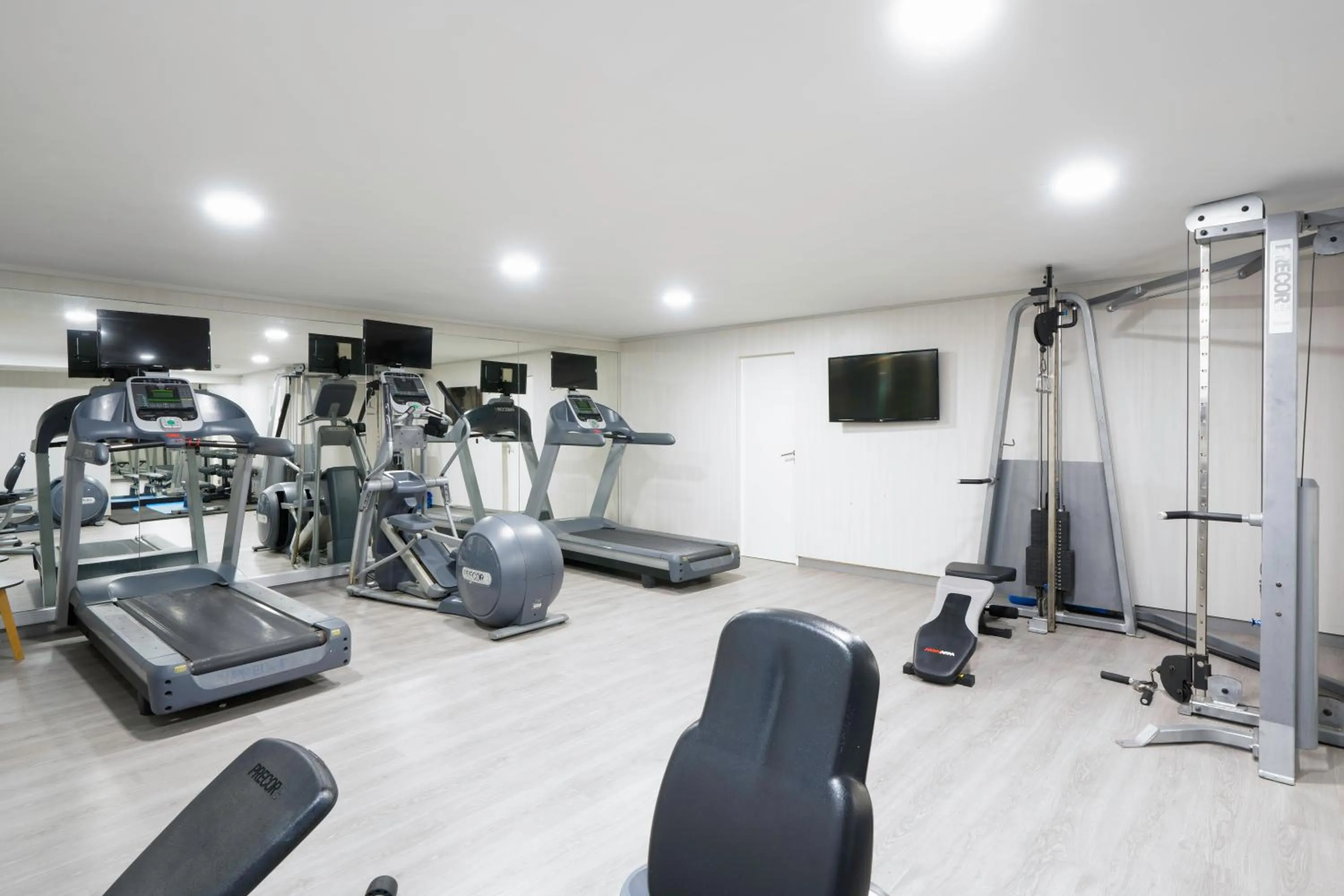 Fitness centre/facilities in ILUNION Palmanova Mallorca