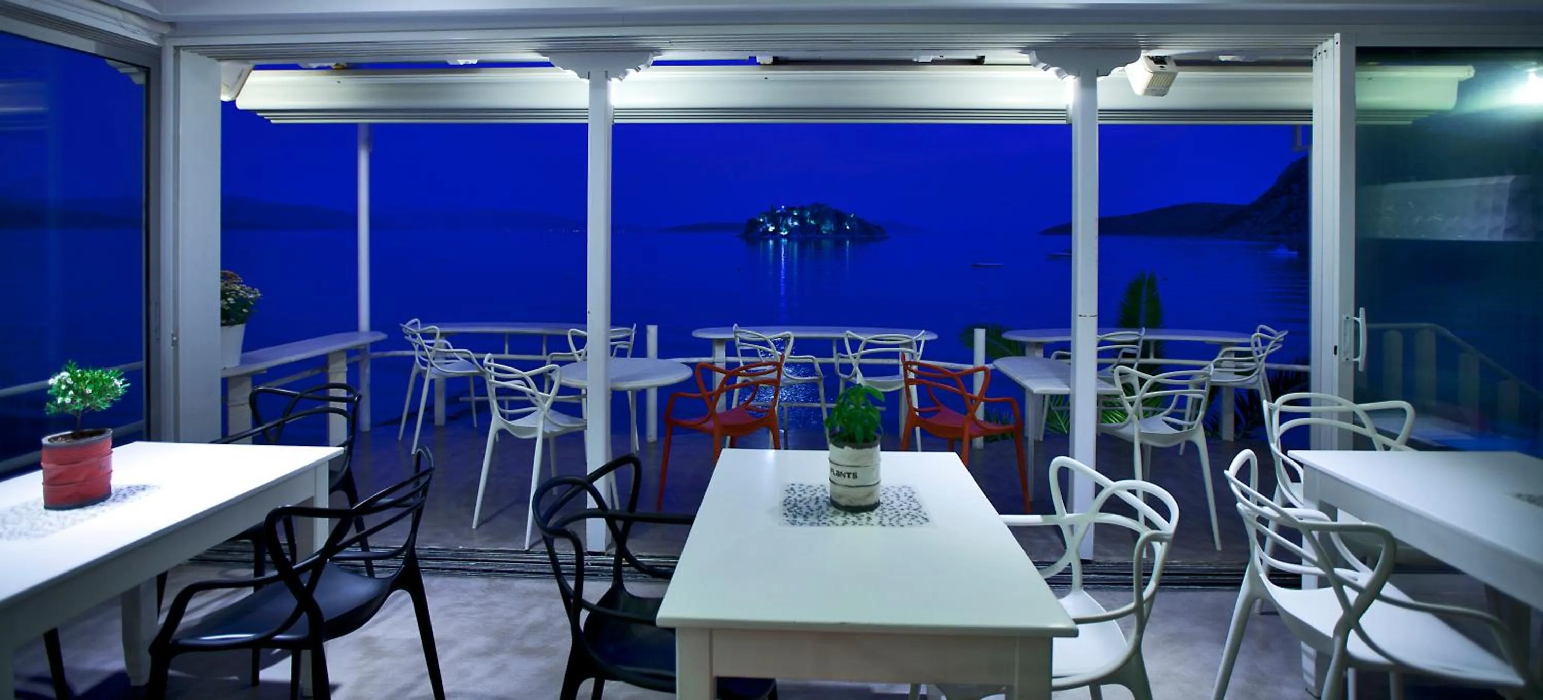 Lounge or bar in Nelly's Apartments