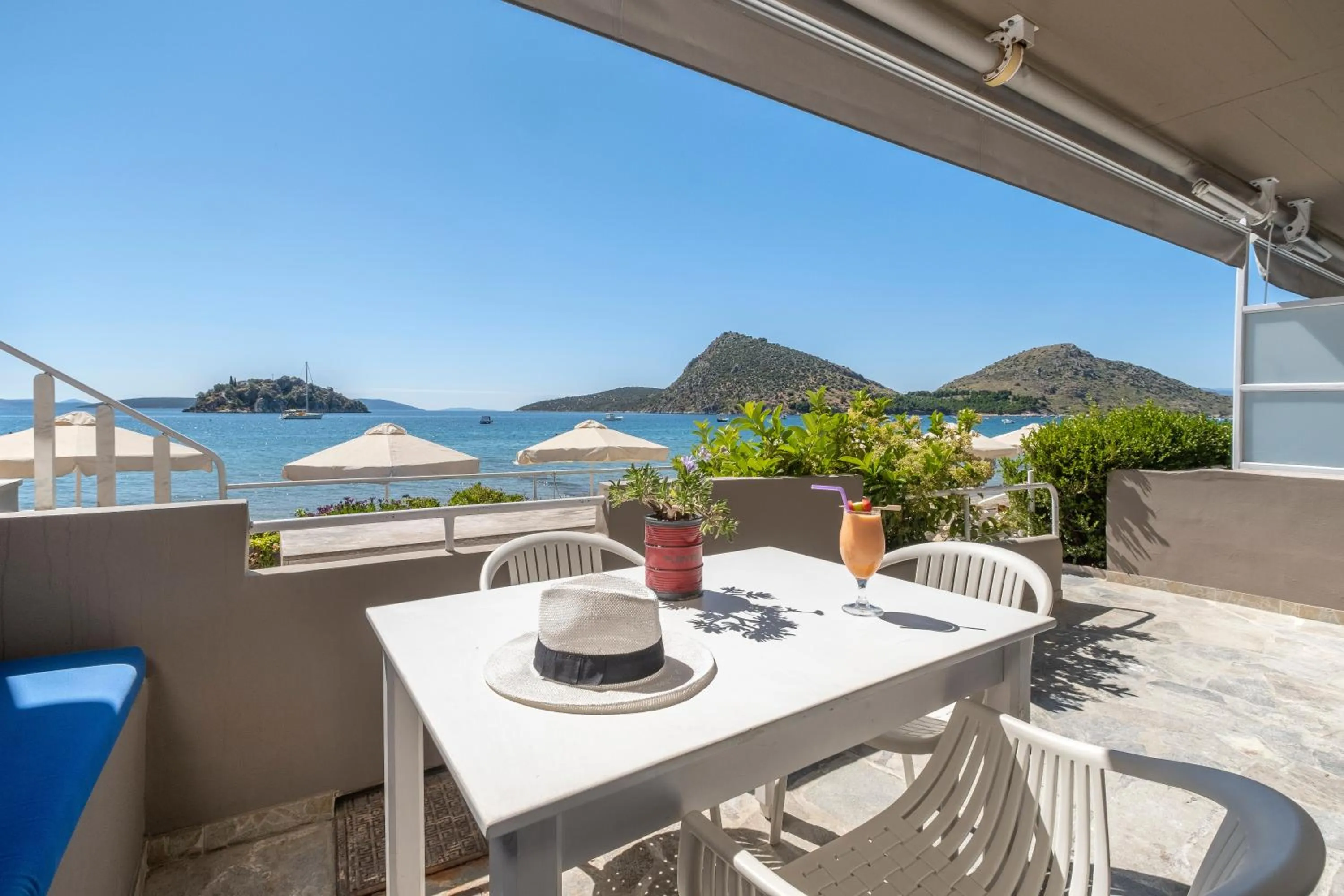 Balcony/Terrace in Nelly's Apartments