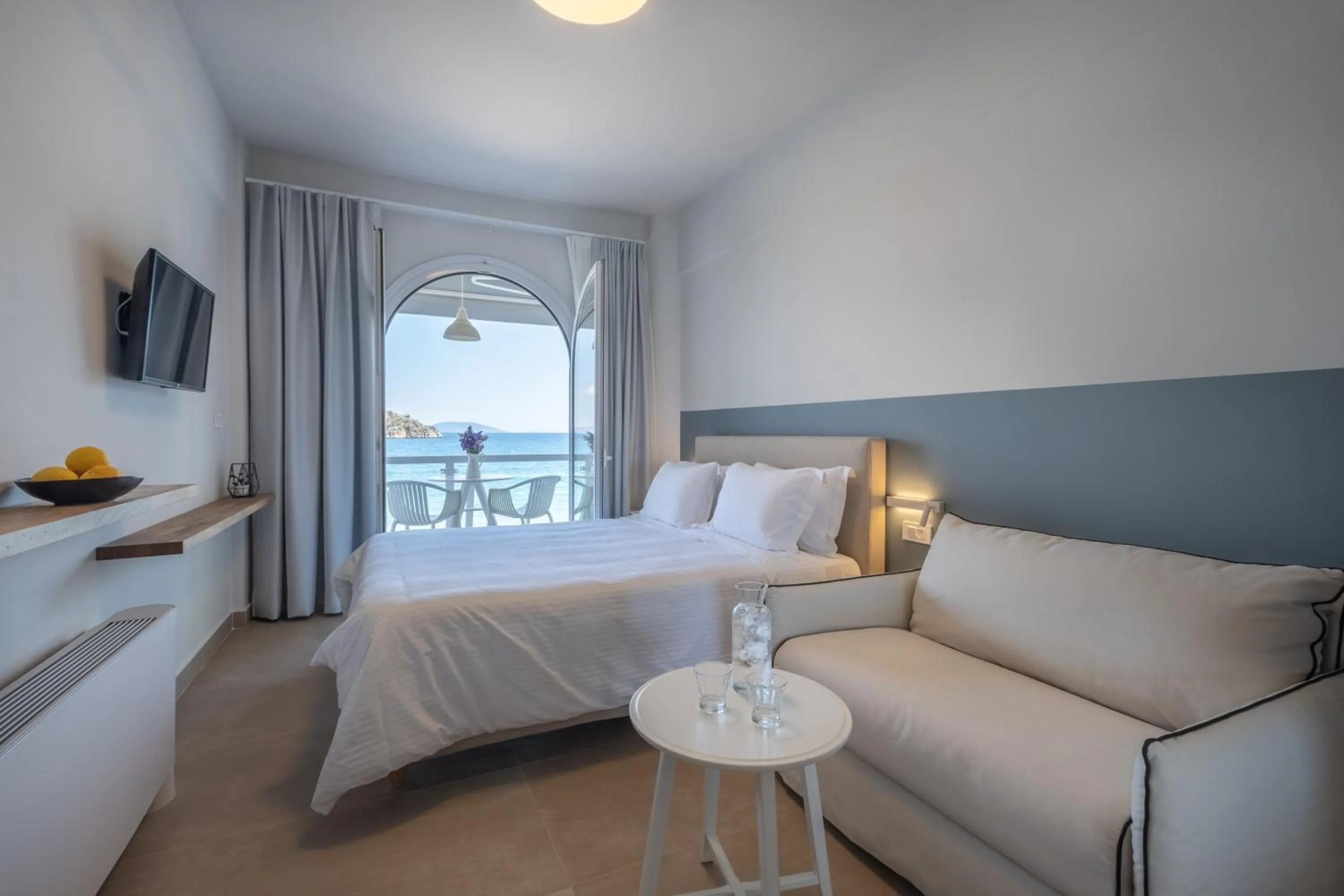 Bed in Nelly's Apartments