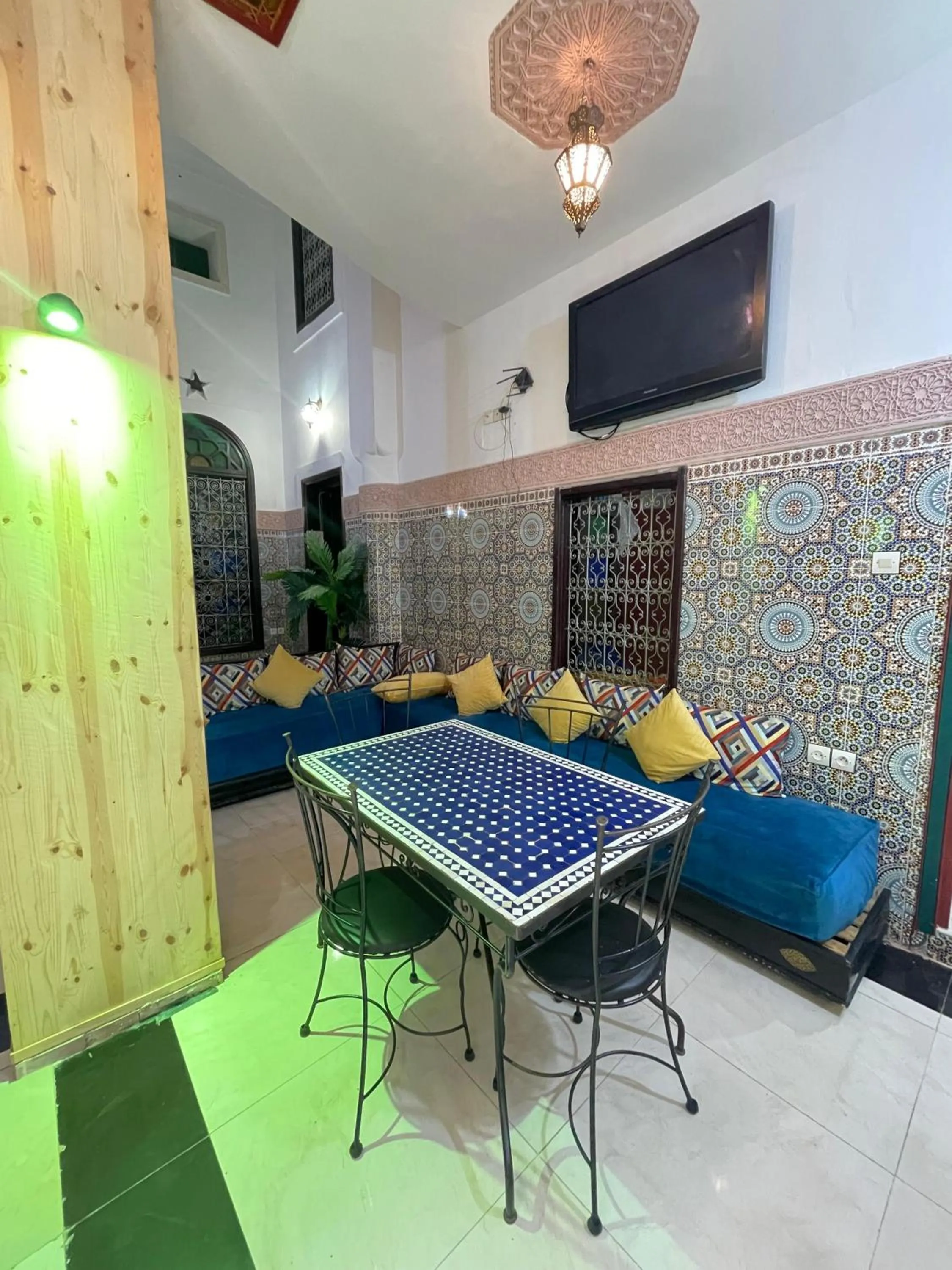 Living room in La Casa Espanyola