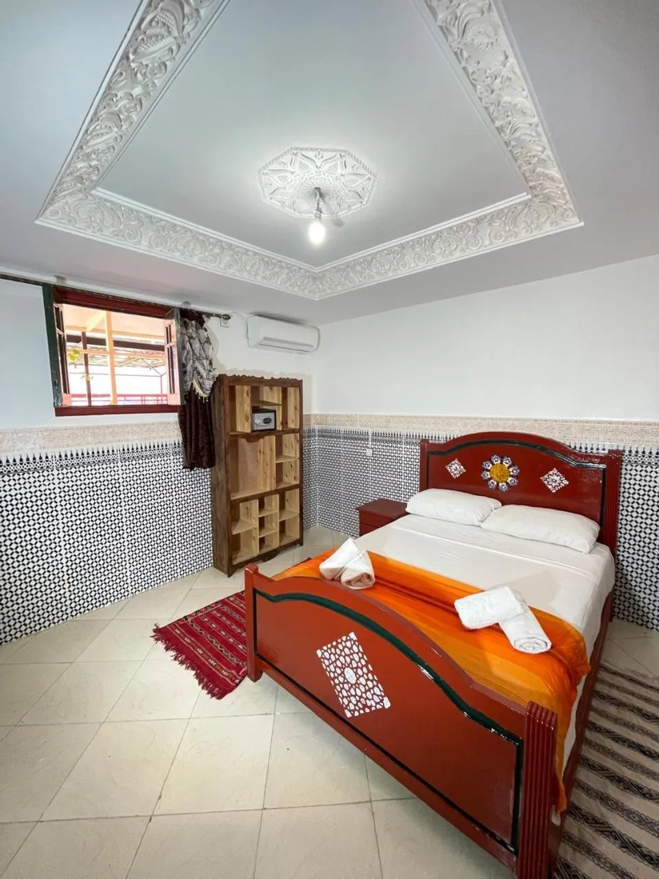 air conditioner, Bed in La Casa Espanyola