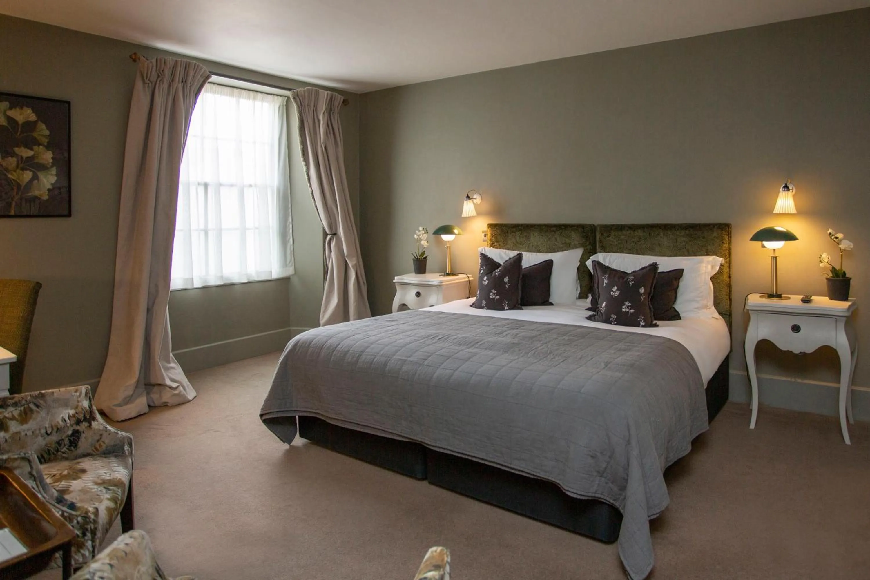 Bed in The Grosvenor Arms