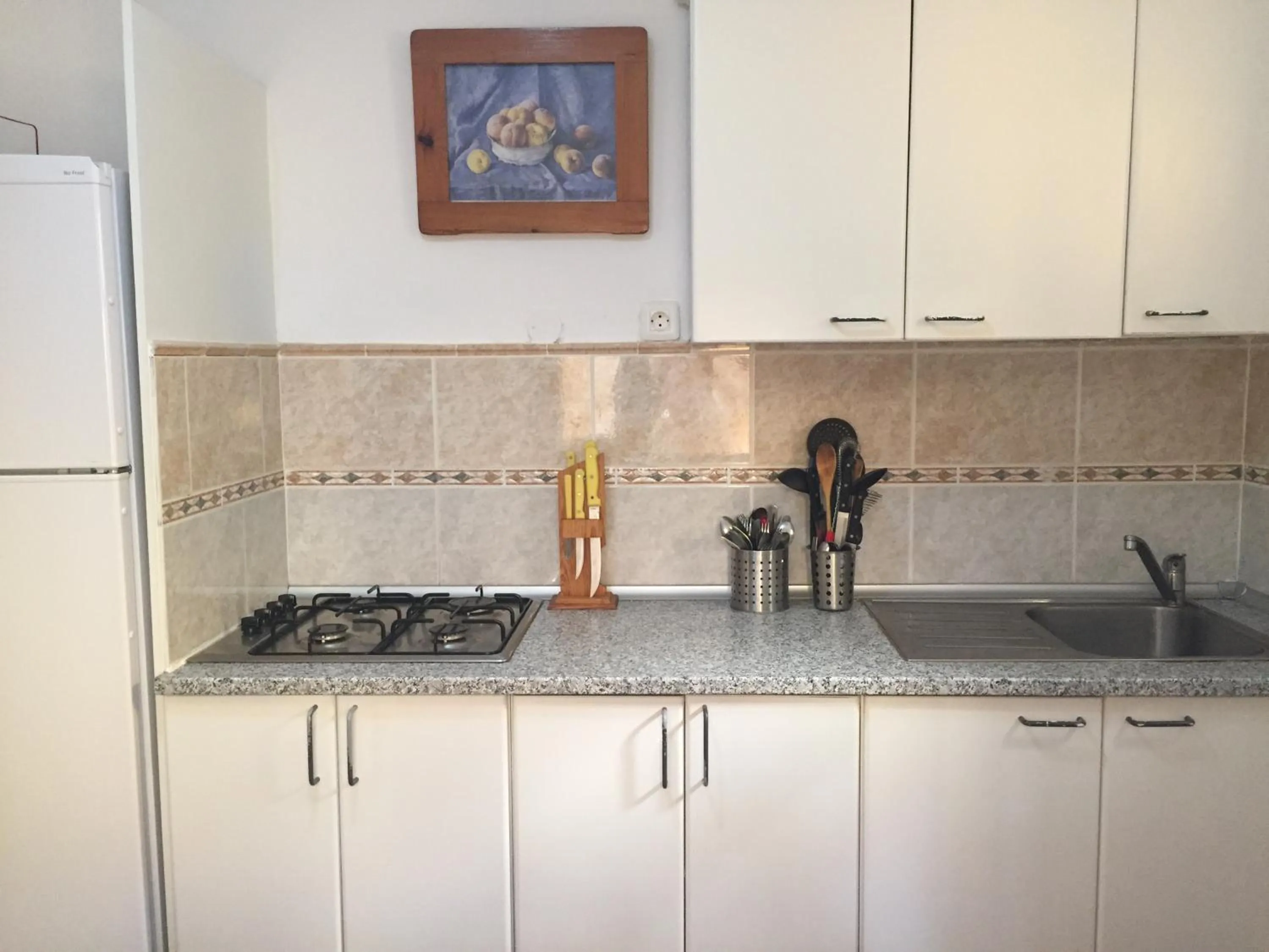 Kitchen or kitchenette in Pensión Playa