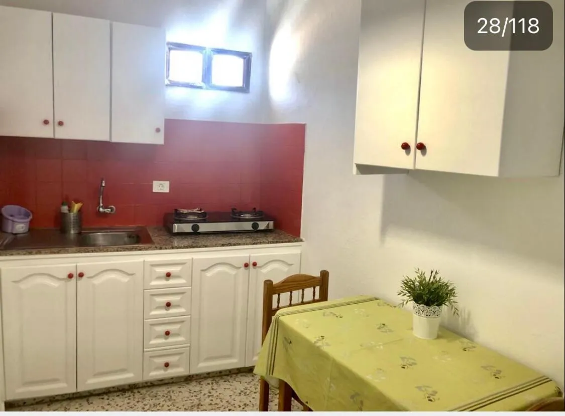 Communal kitchen in Pensión Playa