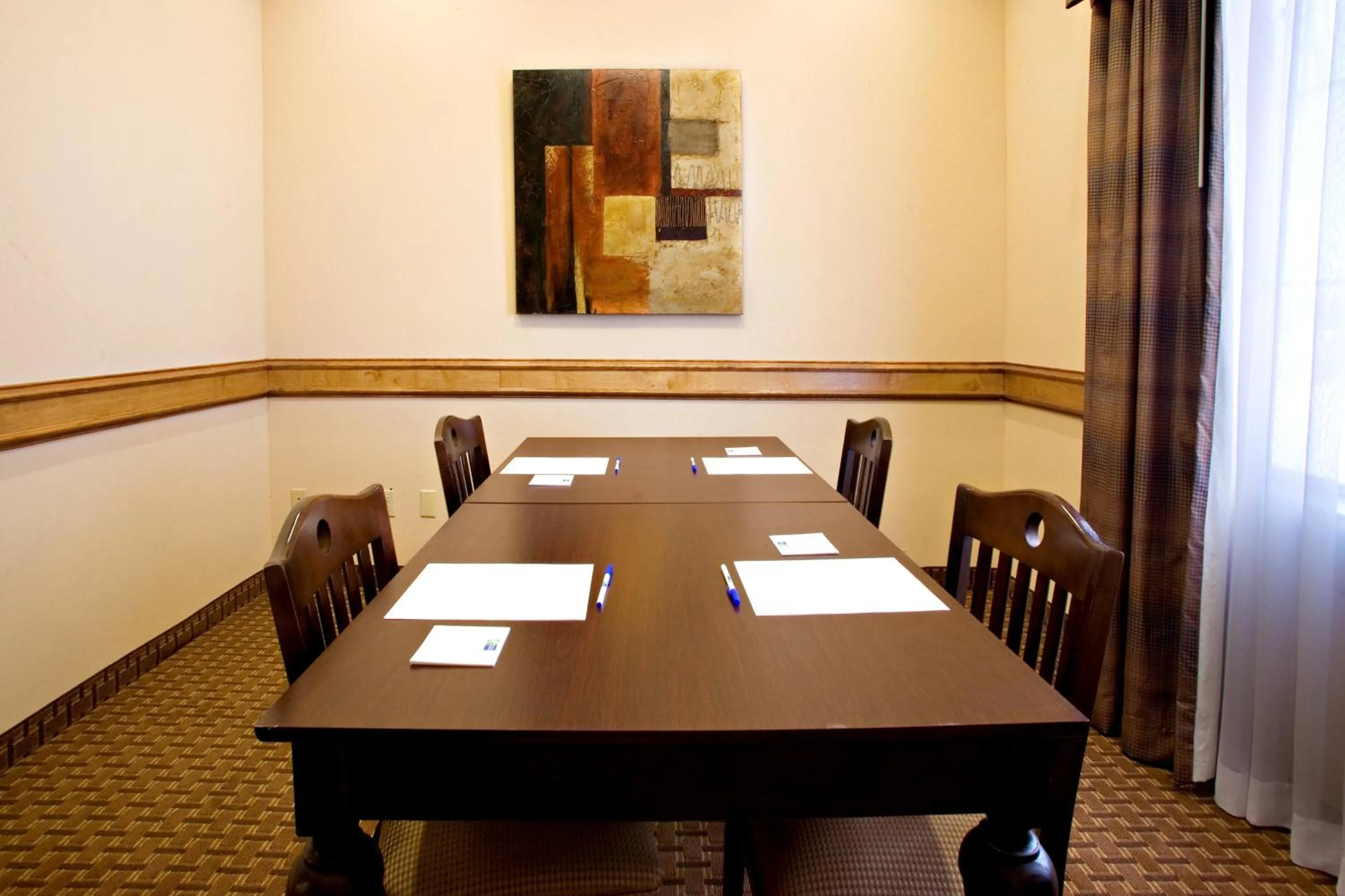 Meeting/conference room in Holiday Inn Express Hotel and Suites Kingsville by IHG