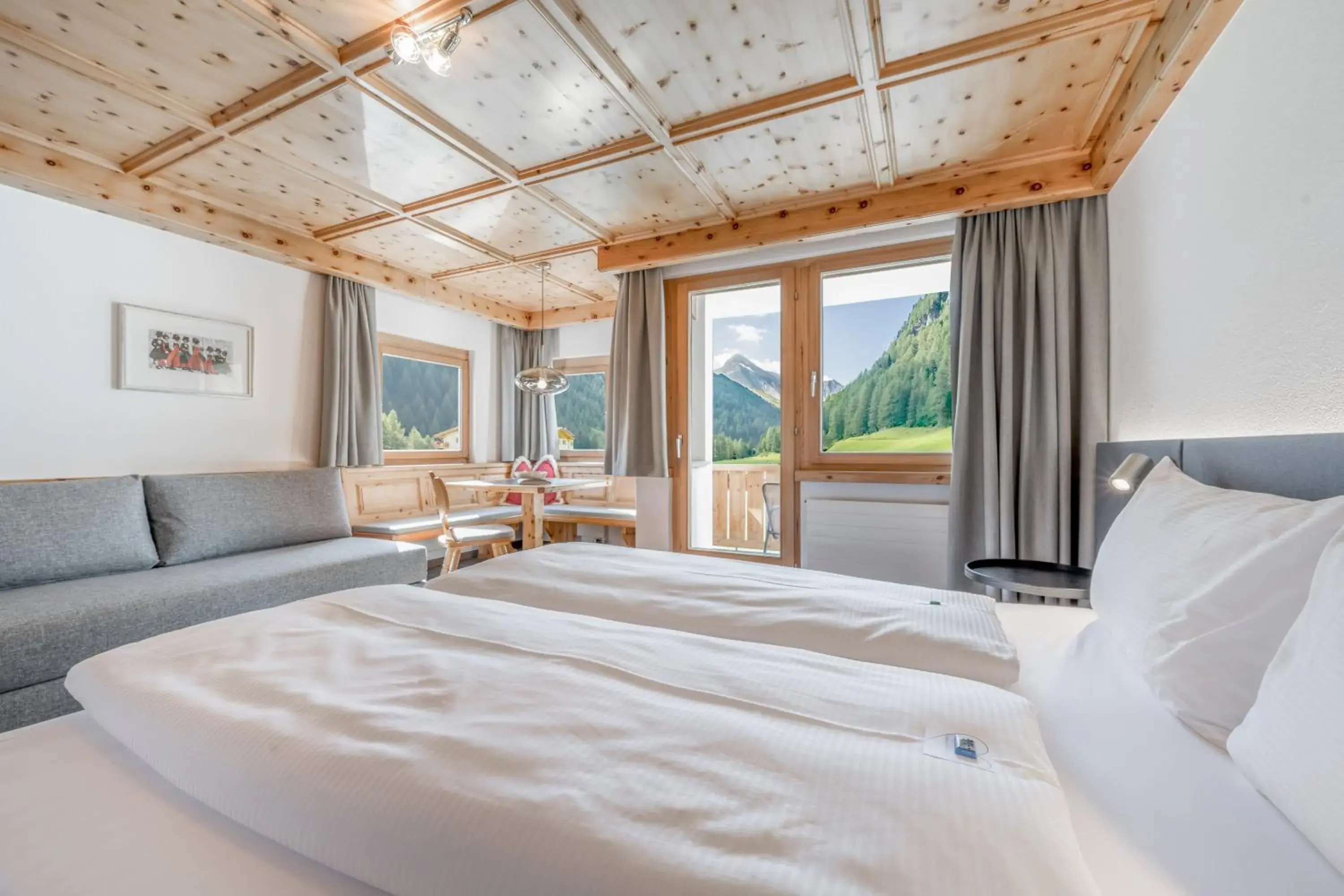 Superior Double Room in Hotel Nevada Superior Double Room in Hotel Nevada