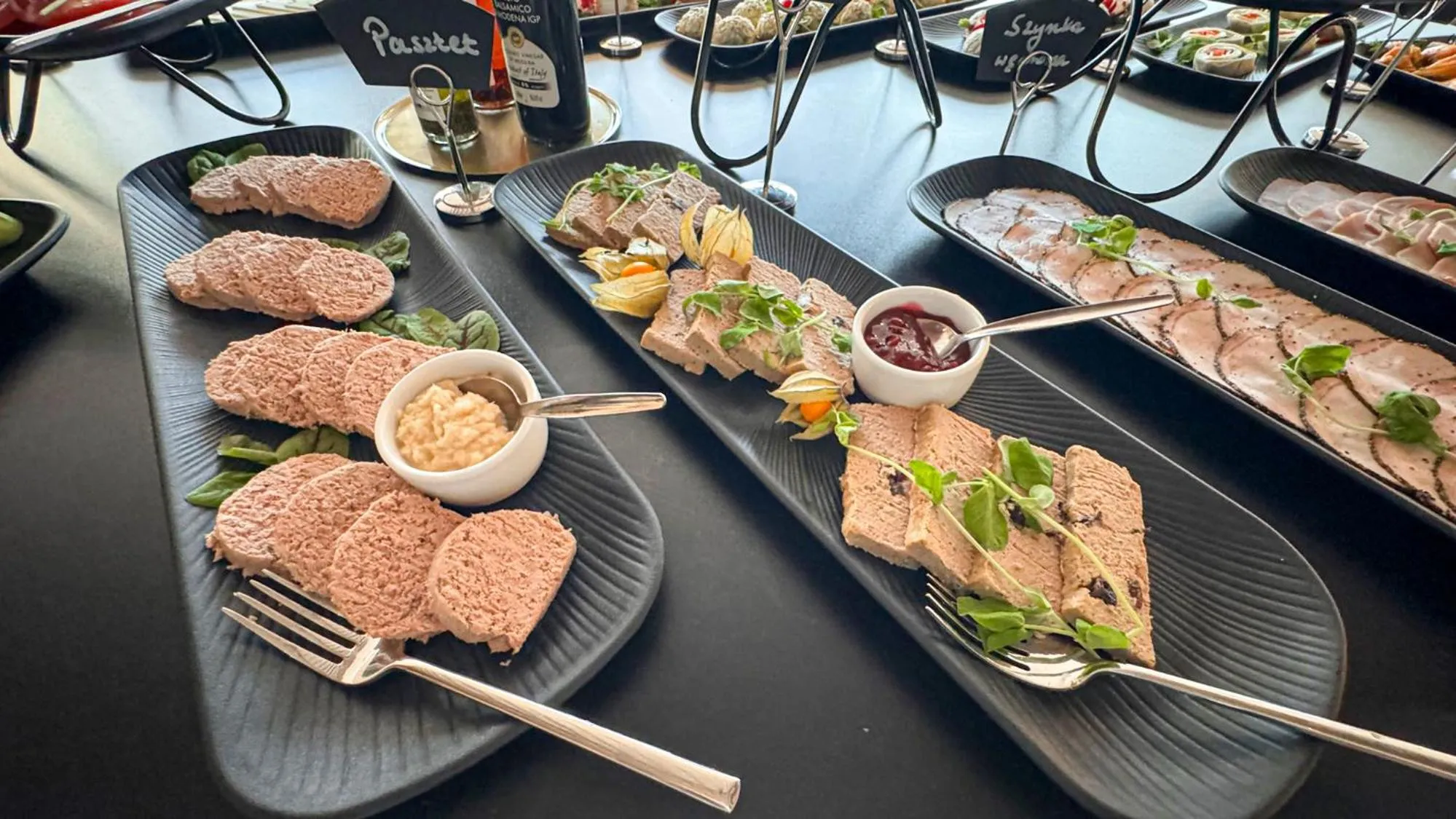 Buffet breakfast in Hotel Victor Pruszków DeSilva