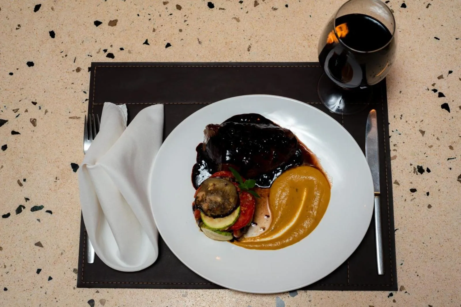 Food and drinks in La Reserva Virgin Lodge