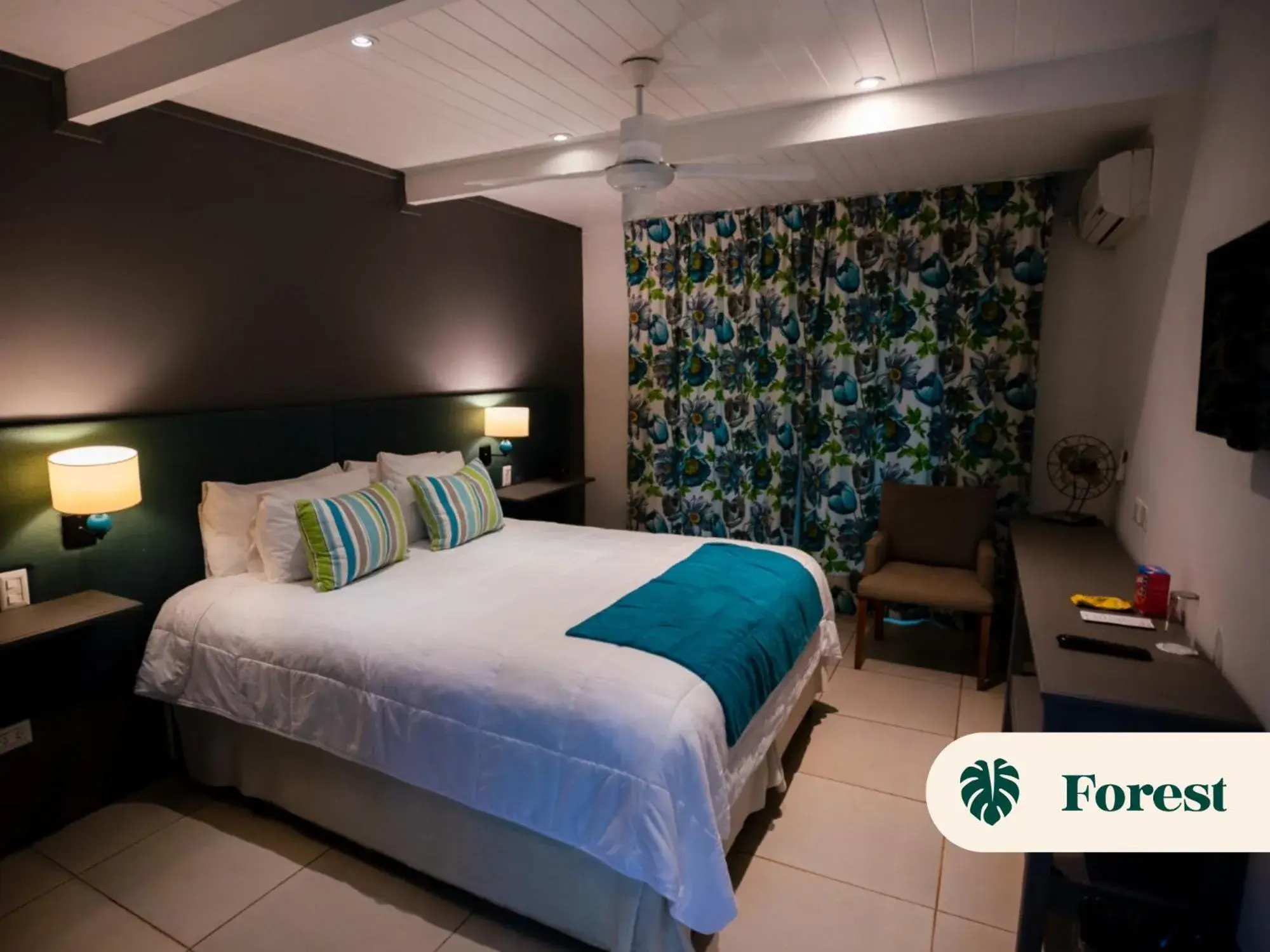 Double Room Basic in La Reserva Virgin Lodge Double Room Basic in La Reserva Virgin Lodge