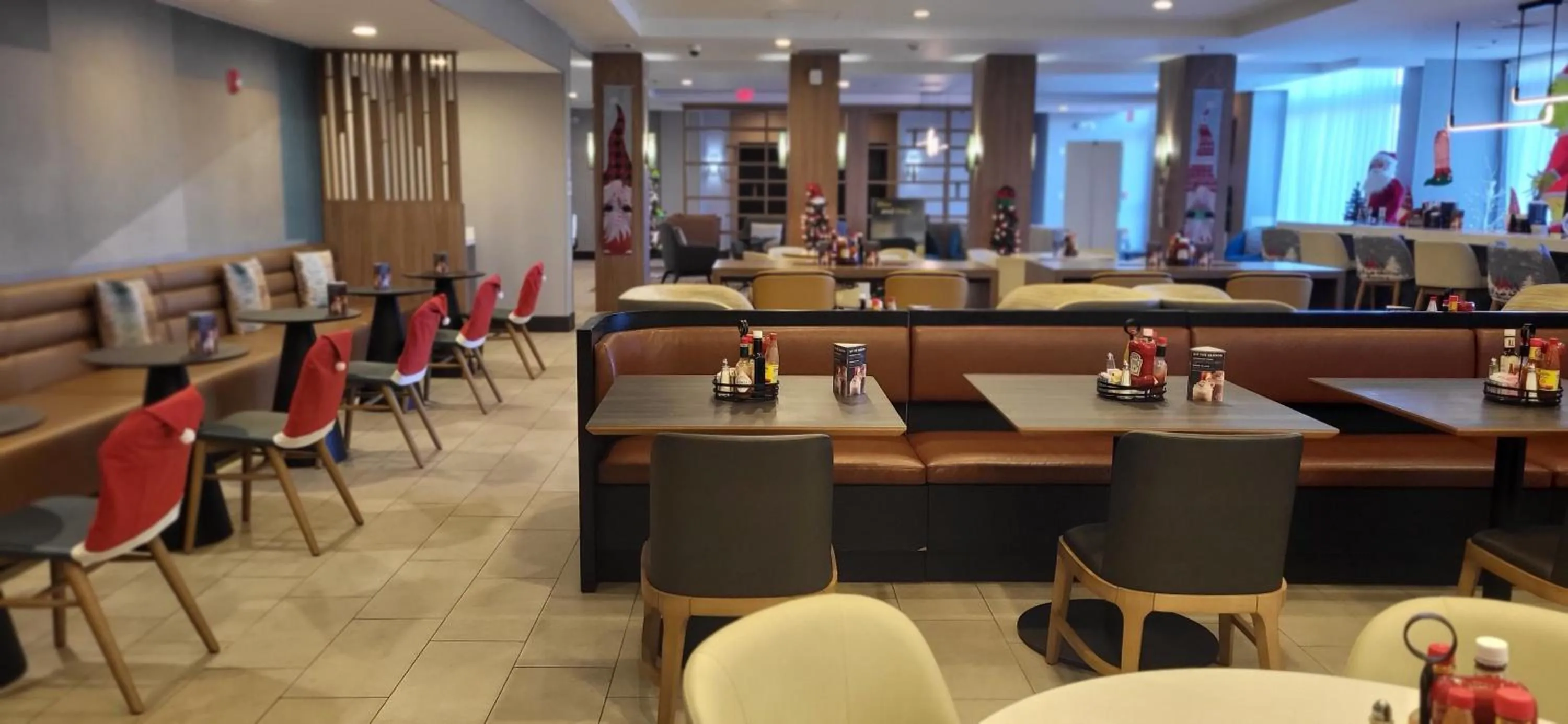 Restaurant/places to eat in Holiday Inn Meridian East I 59 / I 20