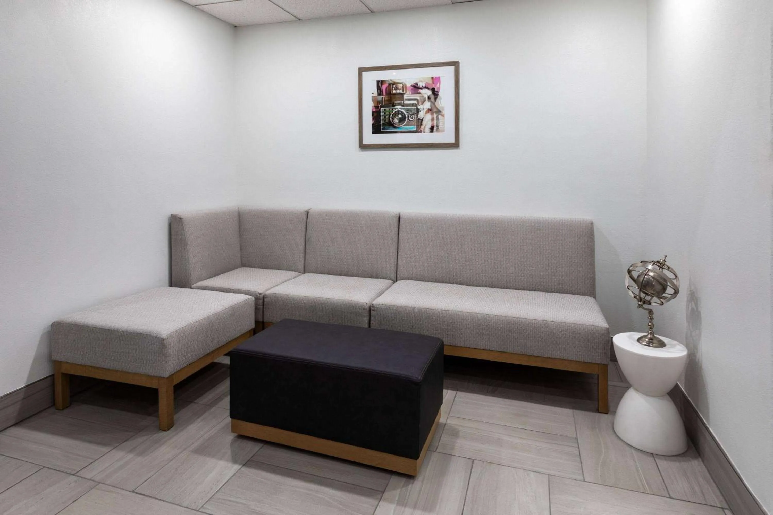 Lobby or reception in La Quinta Inn & Suites by Wyndham Meridian