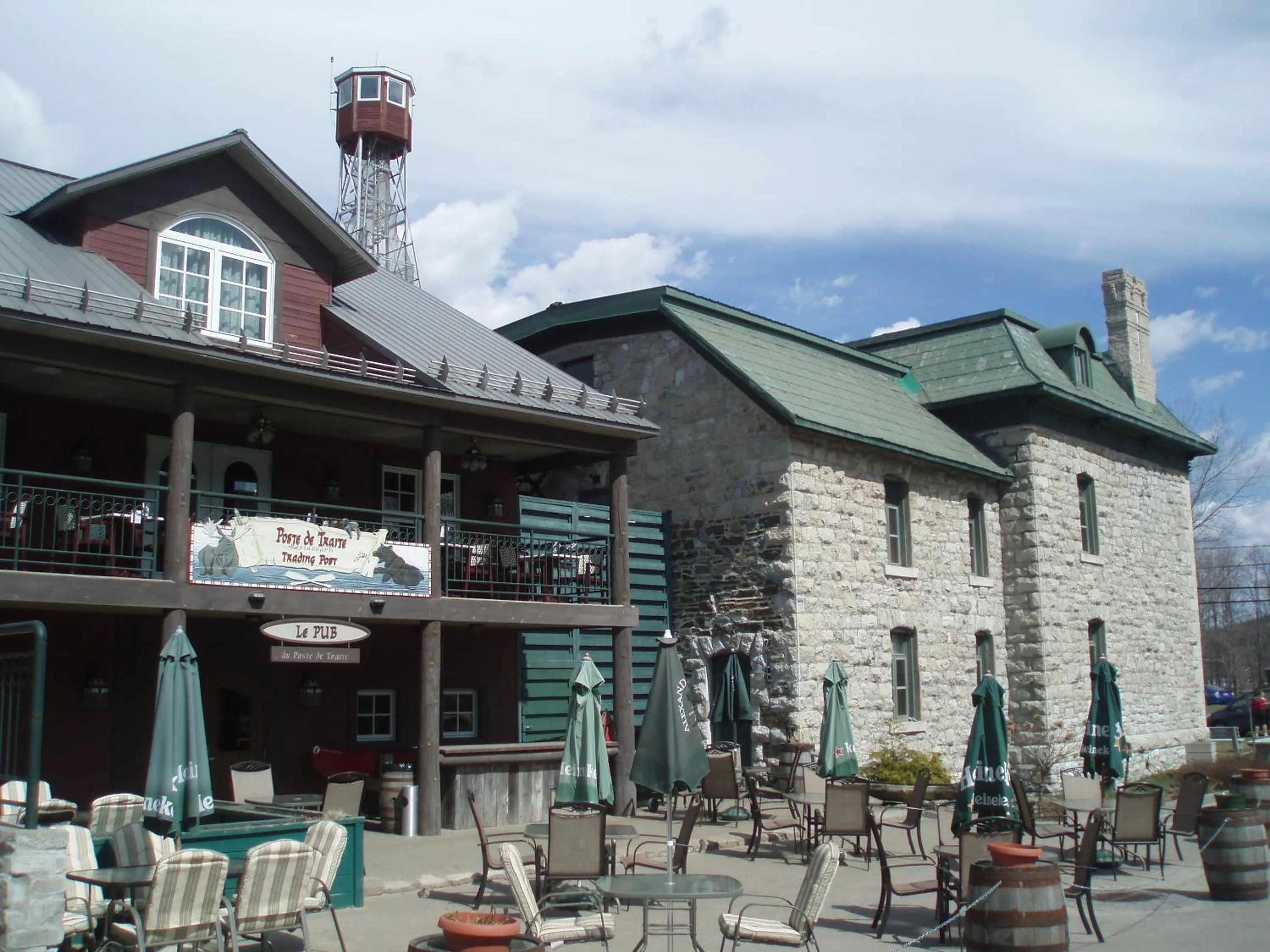 Property building in Château Logue Hotel