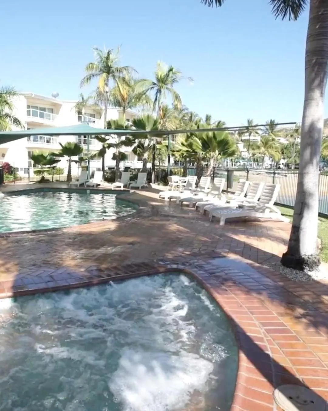 Swimming pool in Mariners North Holiday Apartments