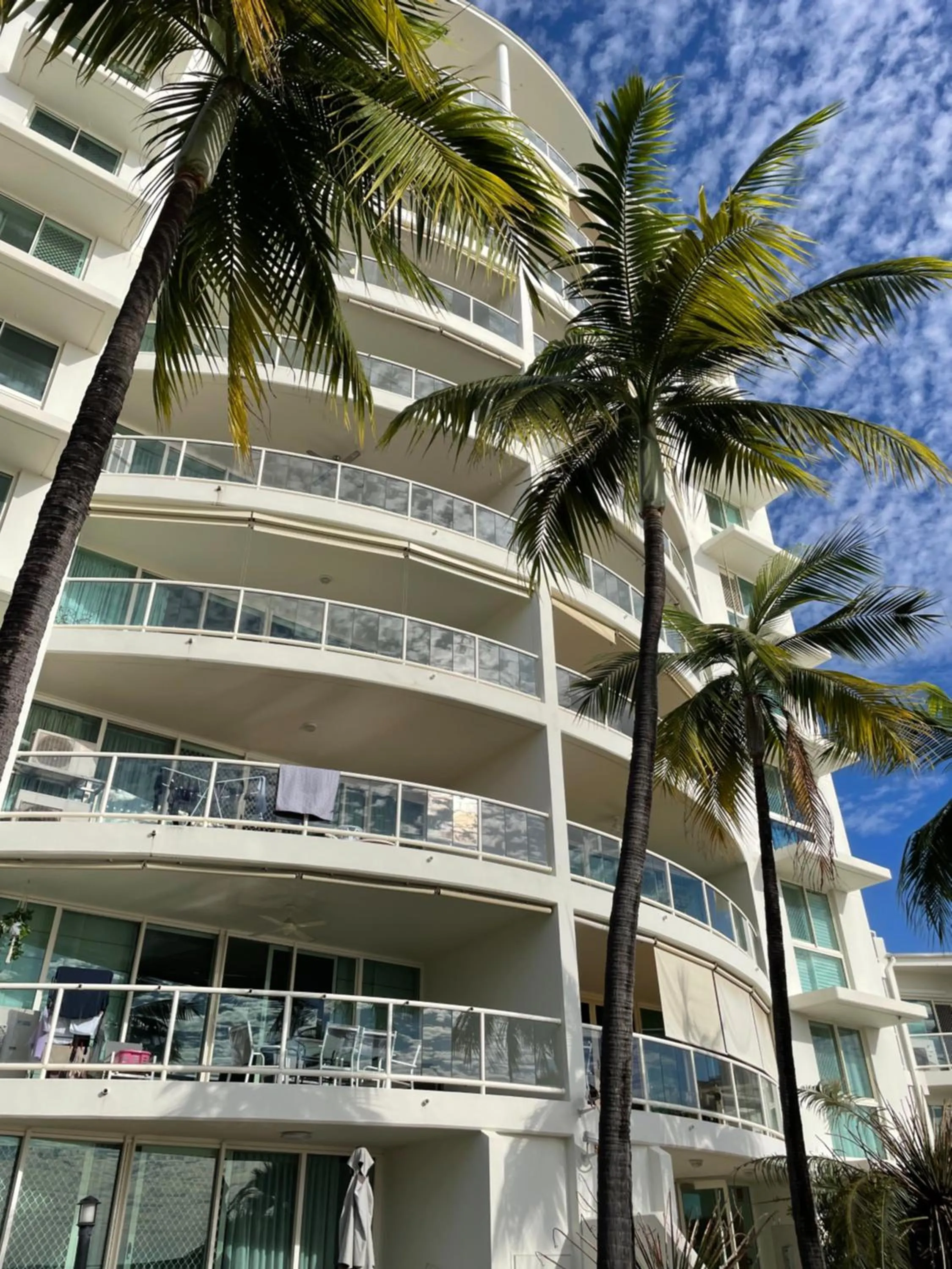 Property building in Mariners North Holiday Apartments