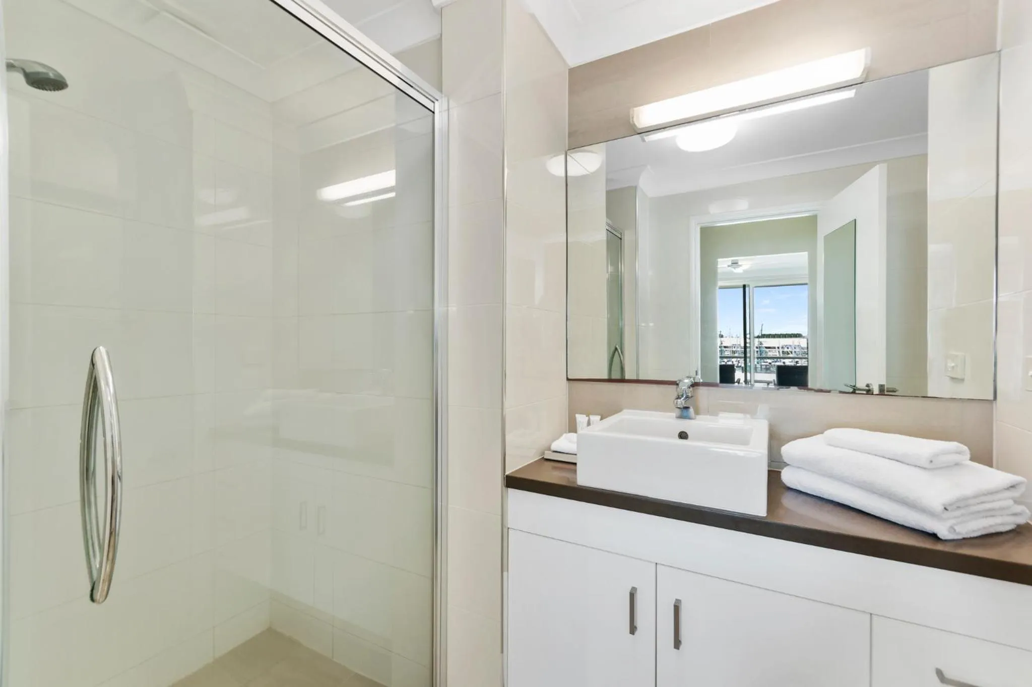 Bathroom in Mariners North Holiday Apartments